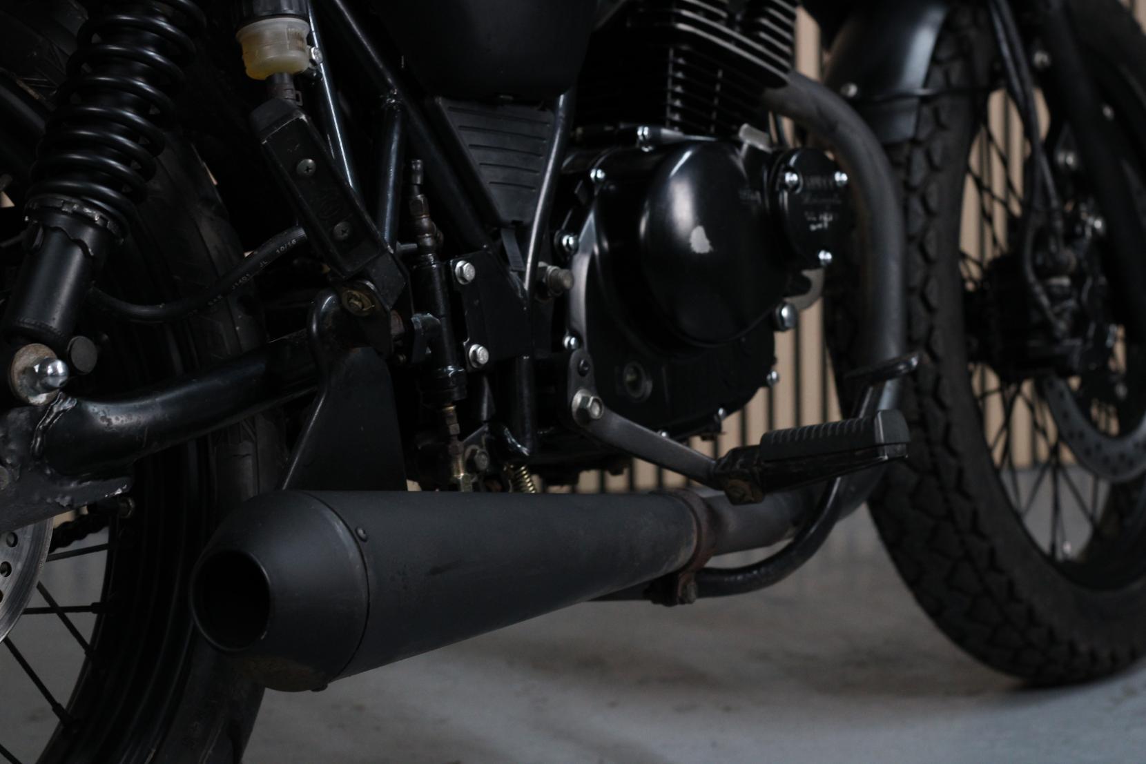 Mutt Mongrel 125 125 Roadster/Retro Petrol Manual O-Ring Euro 4 (12 ps)