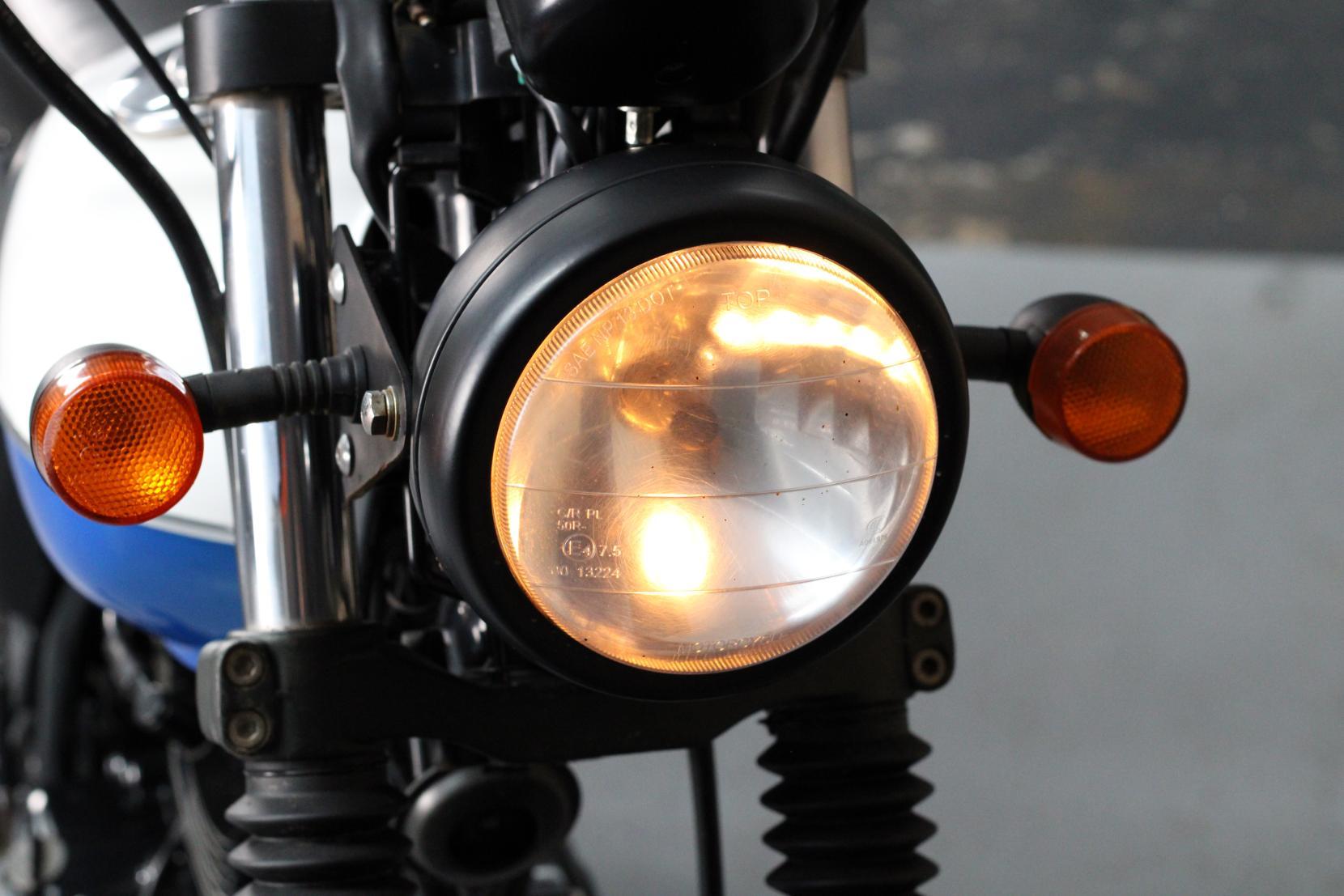 Mutt Mongrel 125 125 Roadster/Retro Petrol Manual O-Ring Euro 4 (12 ps)