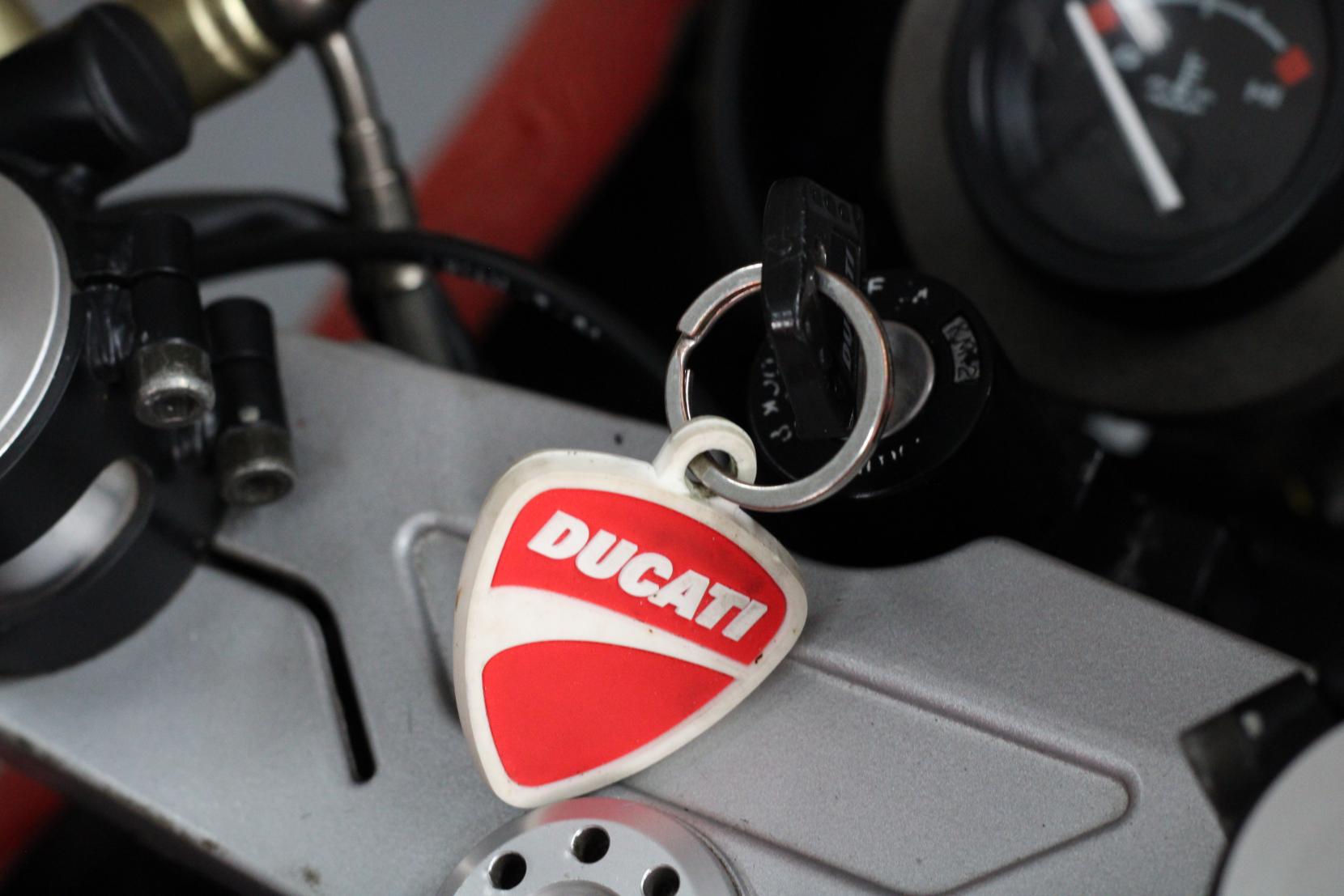 Ducati 900 900 SS Petrol Manual (80 bhp)