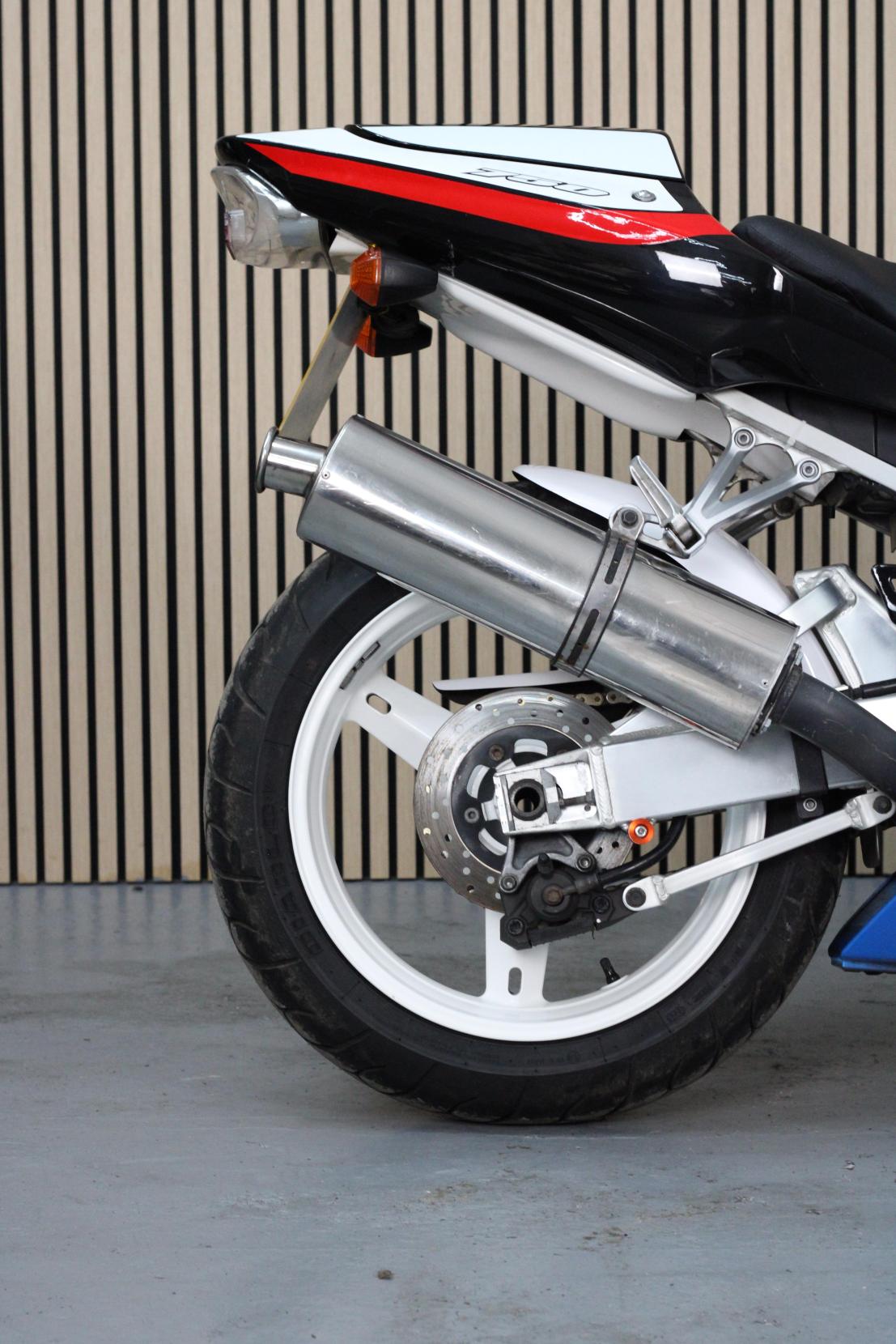 Suzuki GSX-R750 750cc Super Sports (2001)