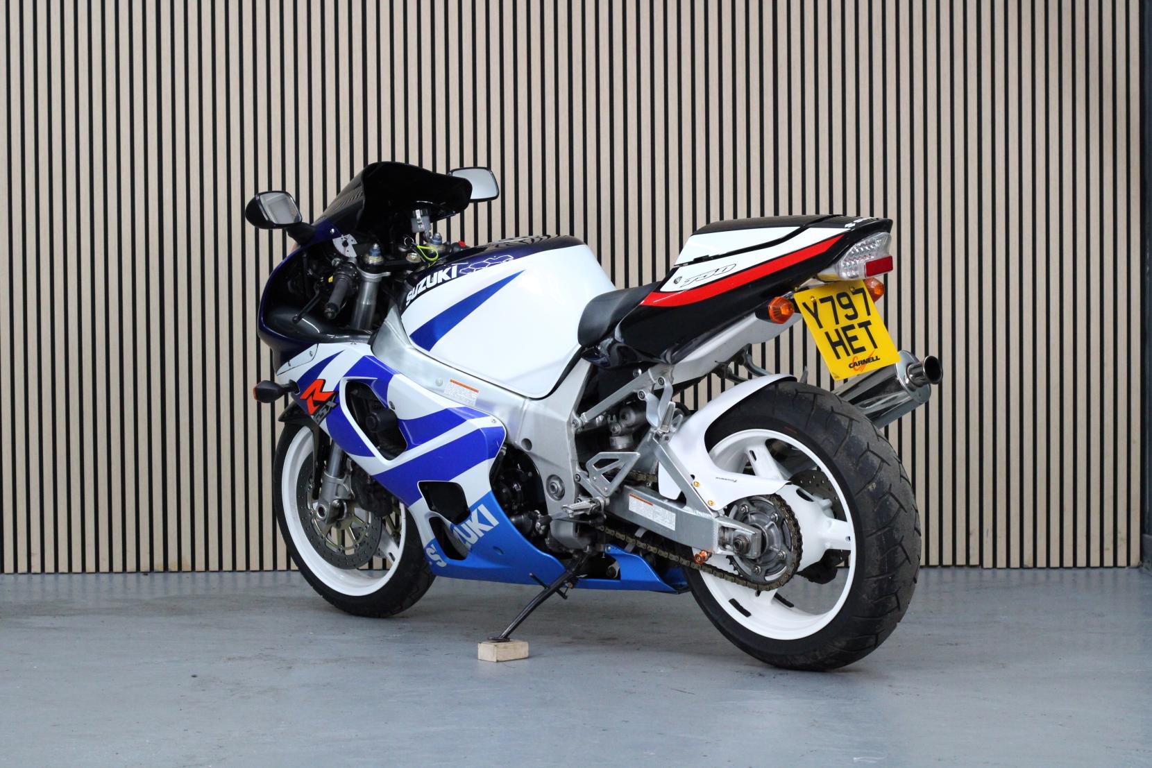 Suzuki GSX-R750 750cc Super Sports (2001)