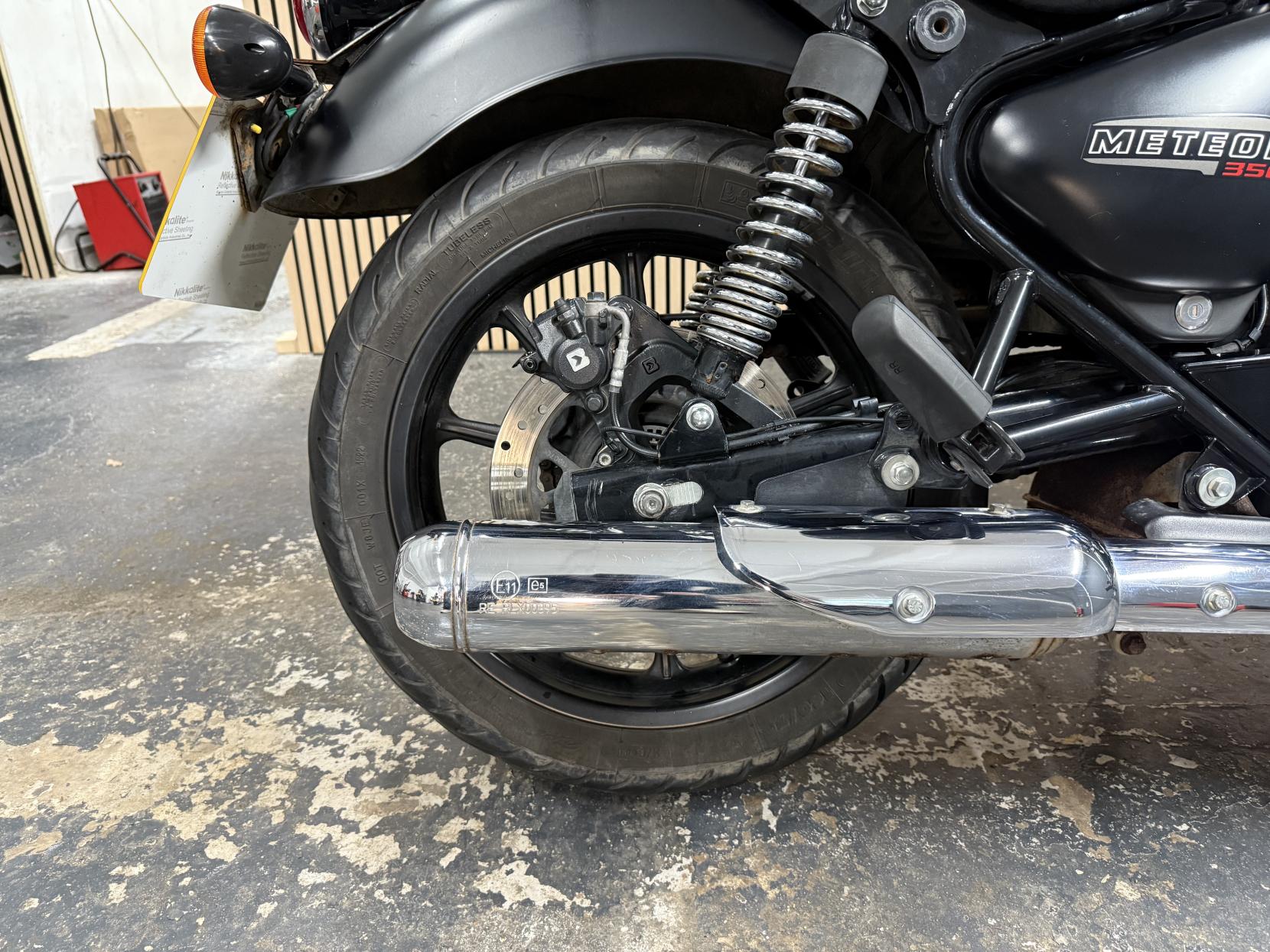 Royal Enfield Meteor 350 350 Roadster/Retro Petrol Manual Euro 5 (20 ps)