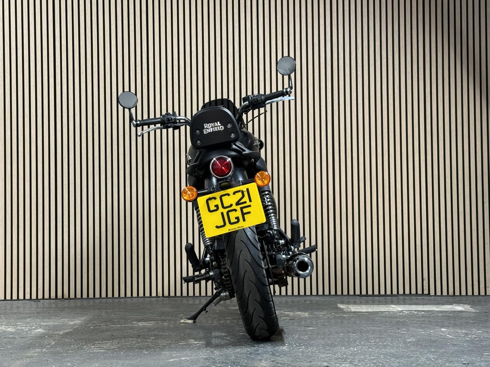 Royal Enfield Meteor 350 350 Roadster/Retro Petrol Manual Euro 5 (20 ps)