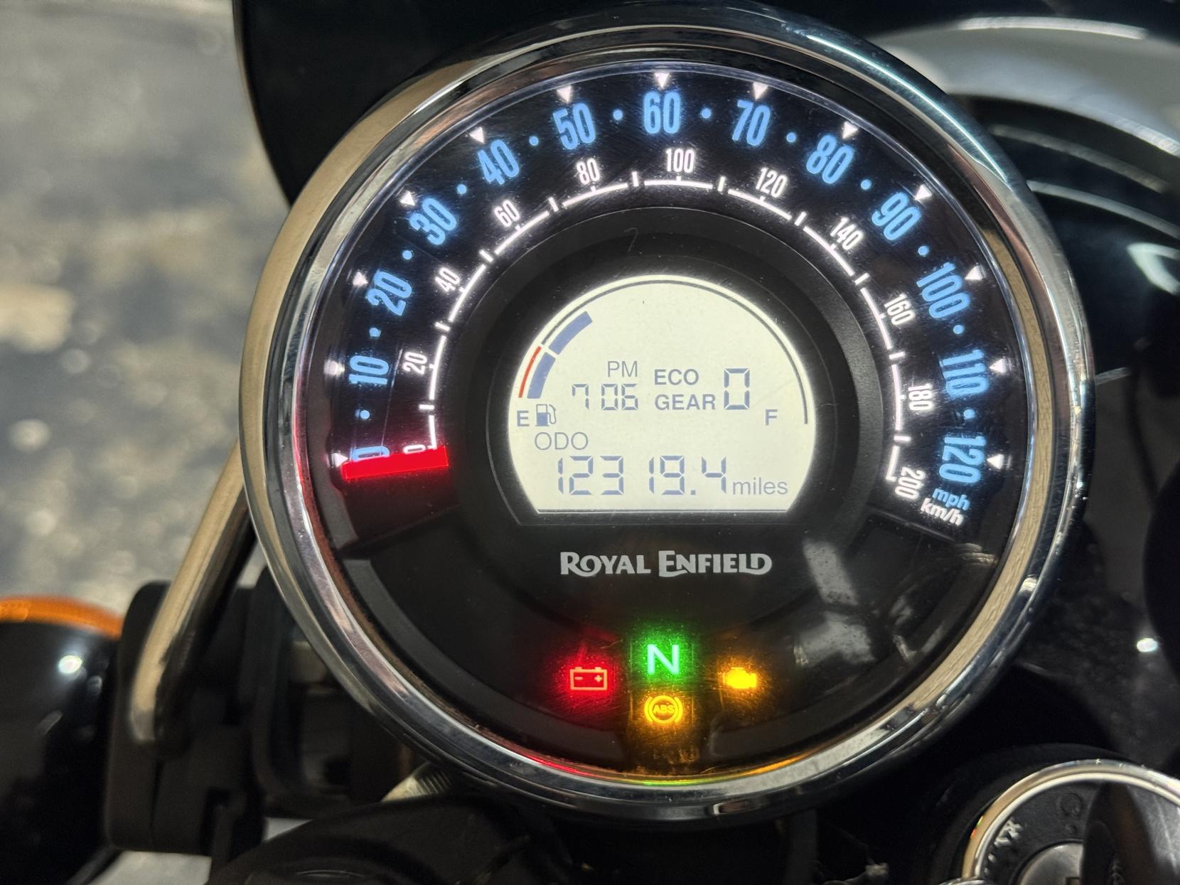 Royal Enfield Meteor 350 350 Roadster/Retro Petrol Manual Euro 5 (20 ps)