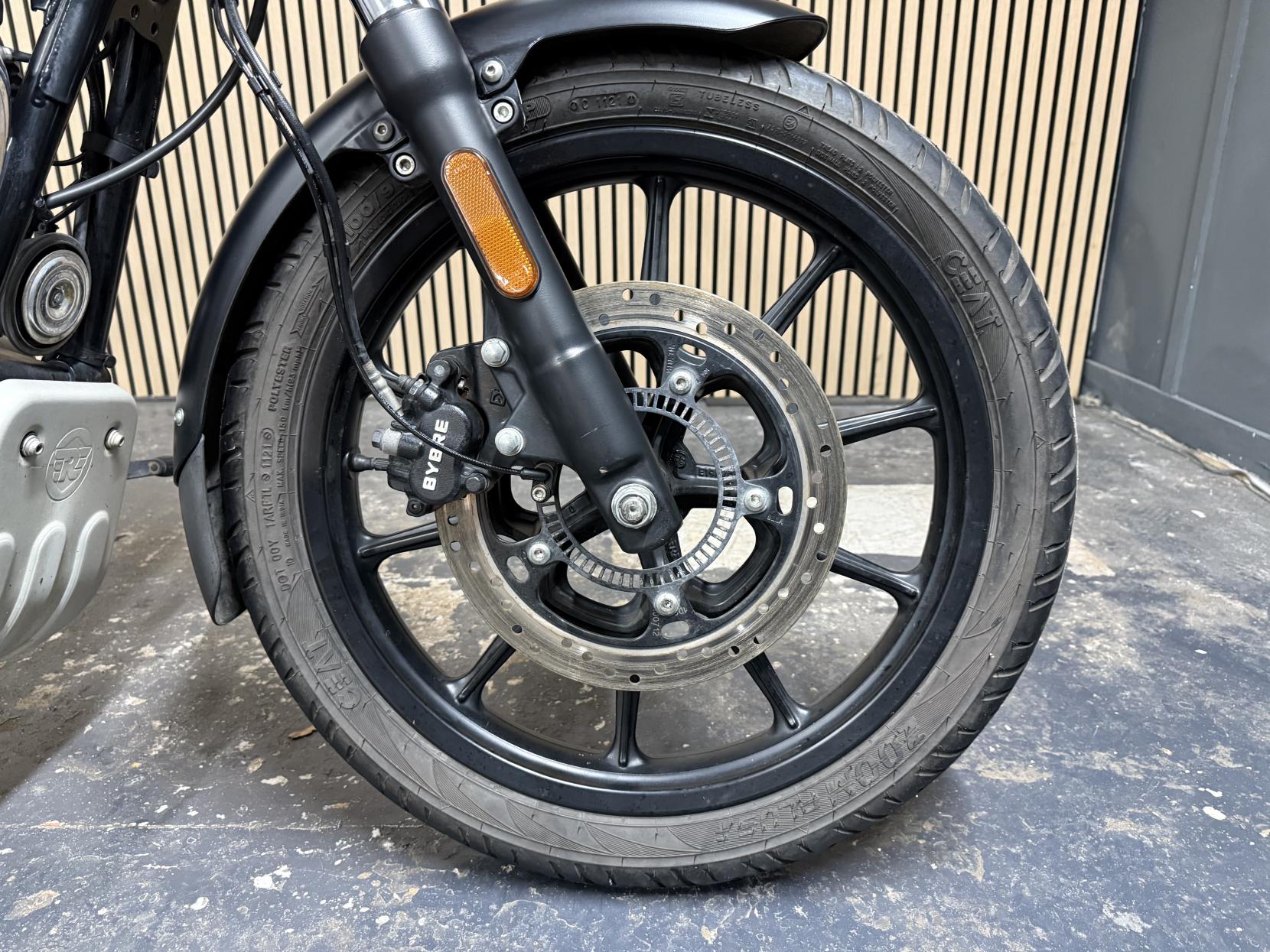 Royal Enfield Meteor 350 350 Roadster/Retro Petrol Manual Euro 5 (20 ps)