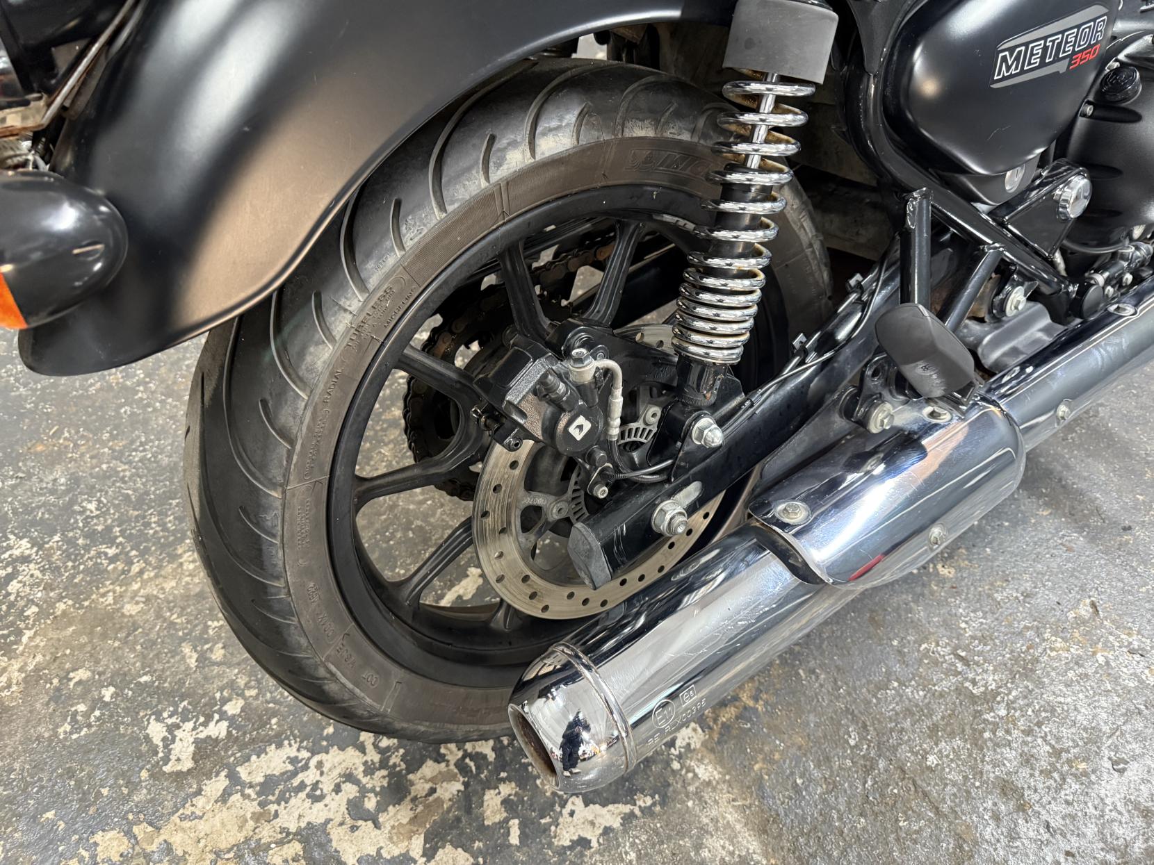 Royal Enfield Meteor 350 350 Roadster/Retro Petrol Manual Euro 5 (20 ps)