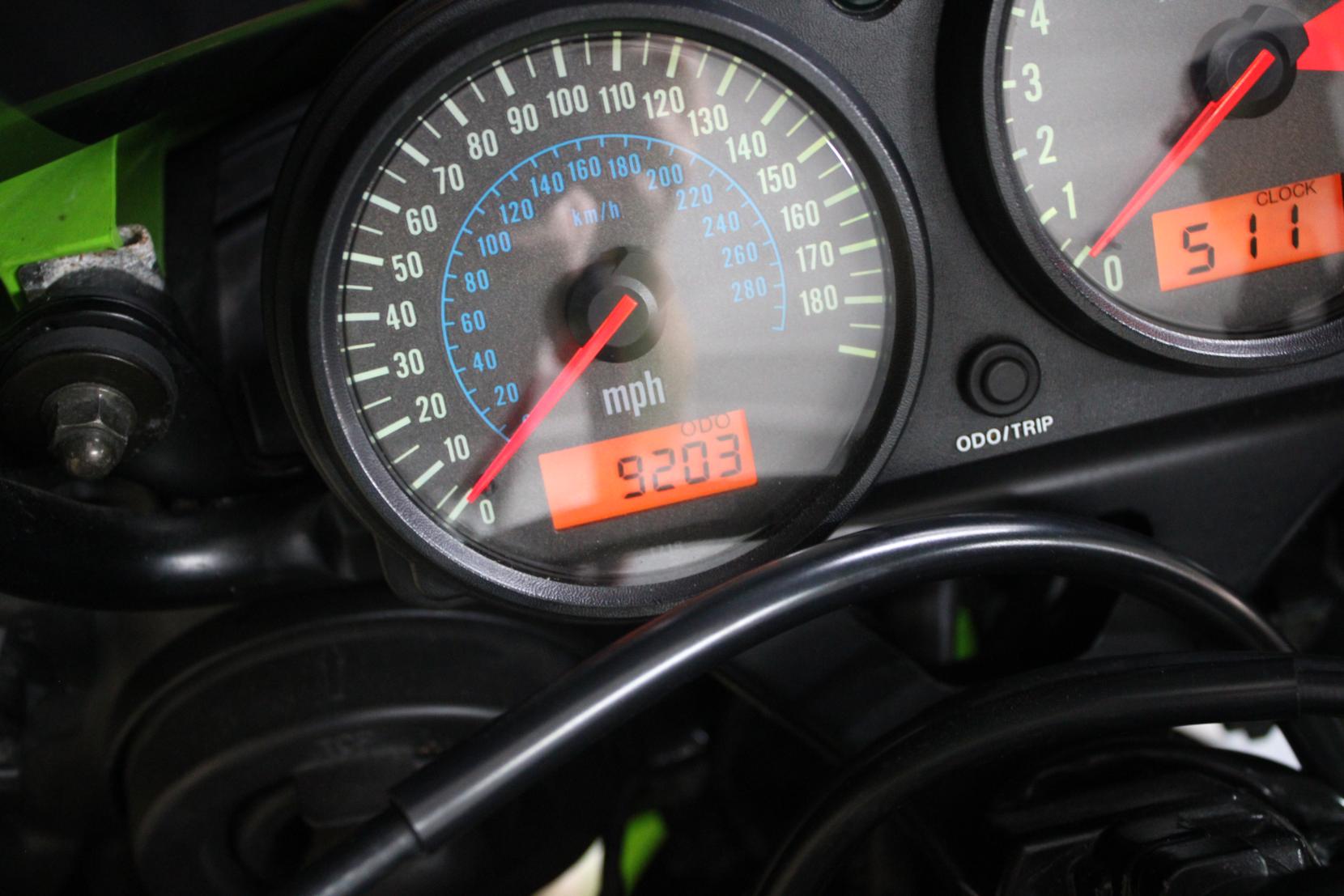 Kawasaki ZX-9R 900 (ZX-9R) Petrol Manual (143 bhp)