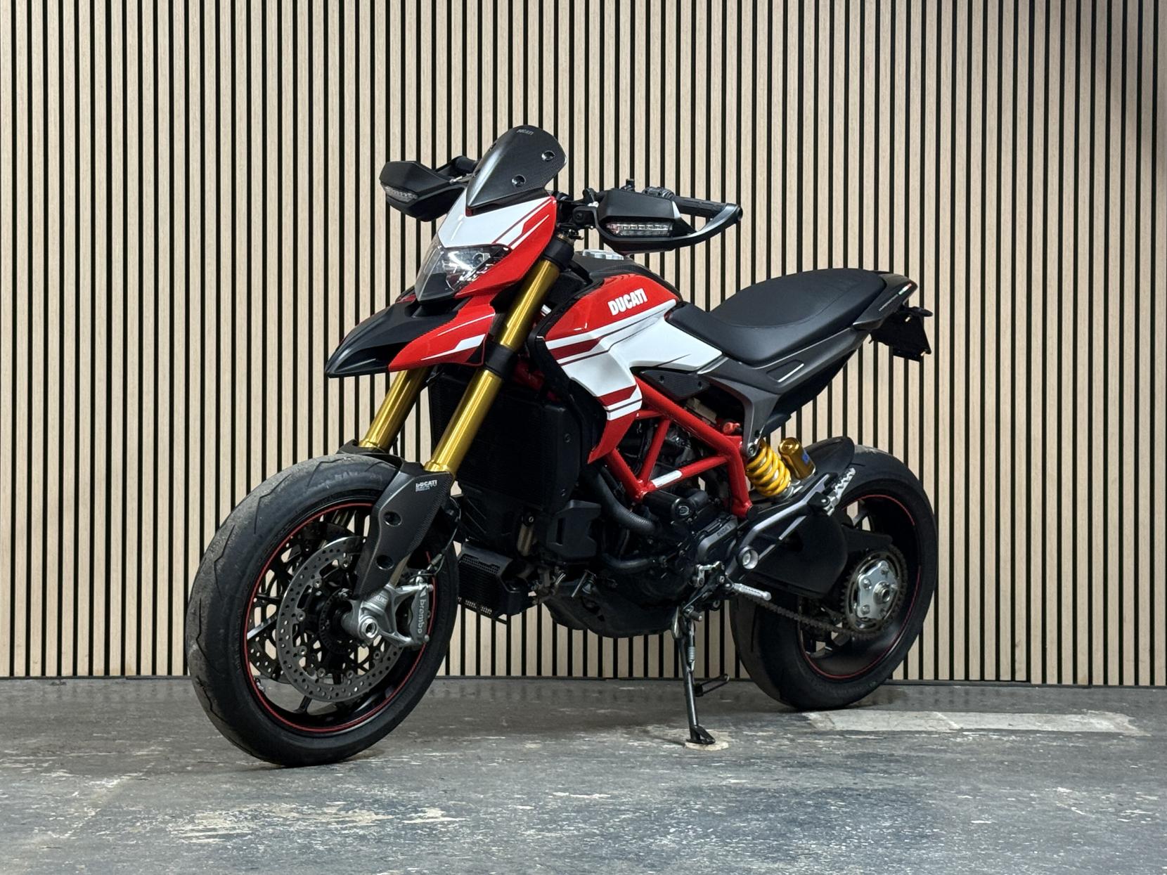 Ducati Hypermotard 939 939 SP Naked Petrol Manual Euro 4 (110 ps)