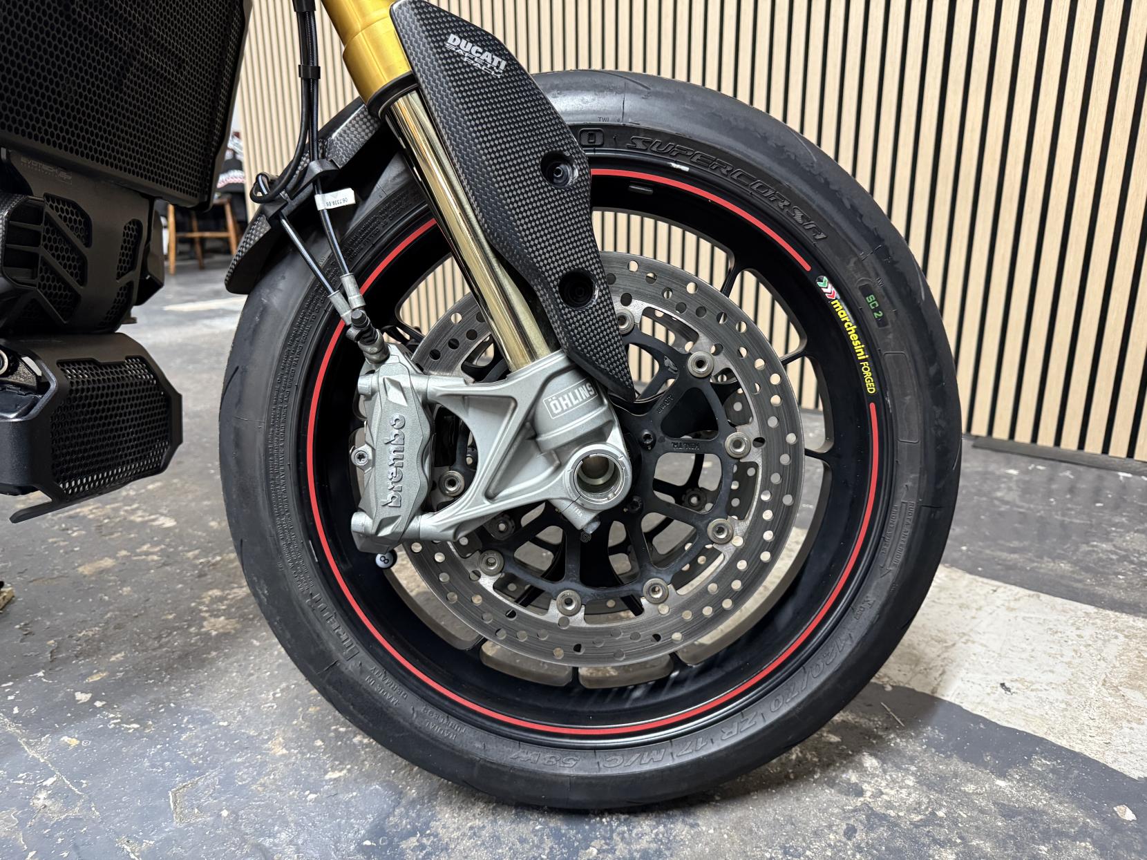 Ducati Hypermotard 939 939 SP Naked Petrol Manual Euro 4 (110 ps)