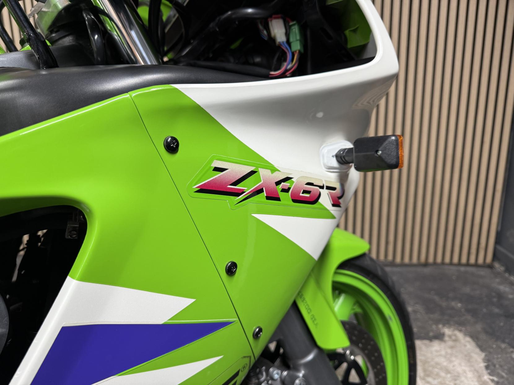 Kawasaki Ninja ZX-6R Super Sports (1996 - 2006)