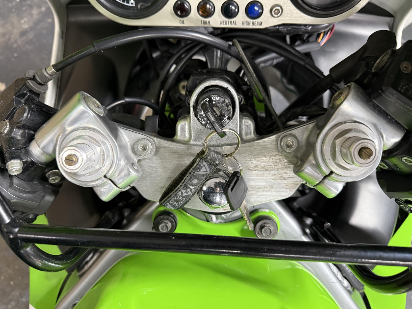 Kawasaki Ninja ZX-6R Super Sports (1996 - 2006)