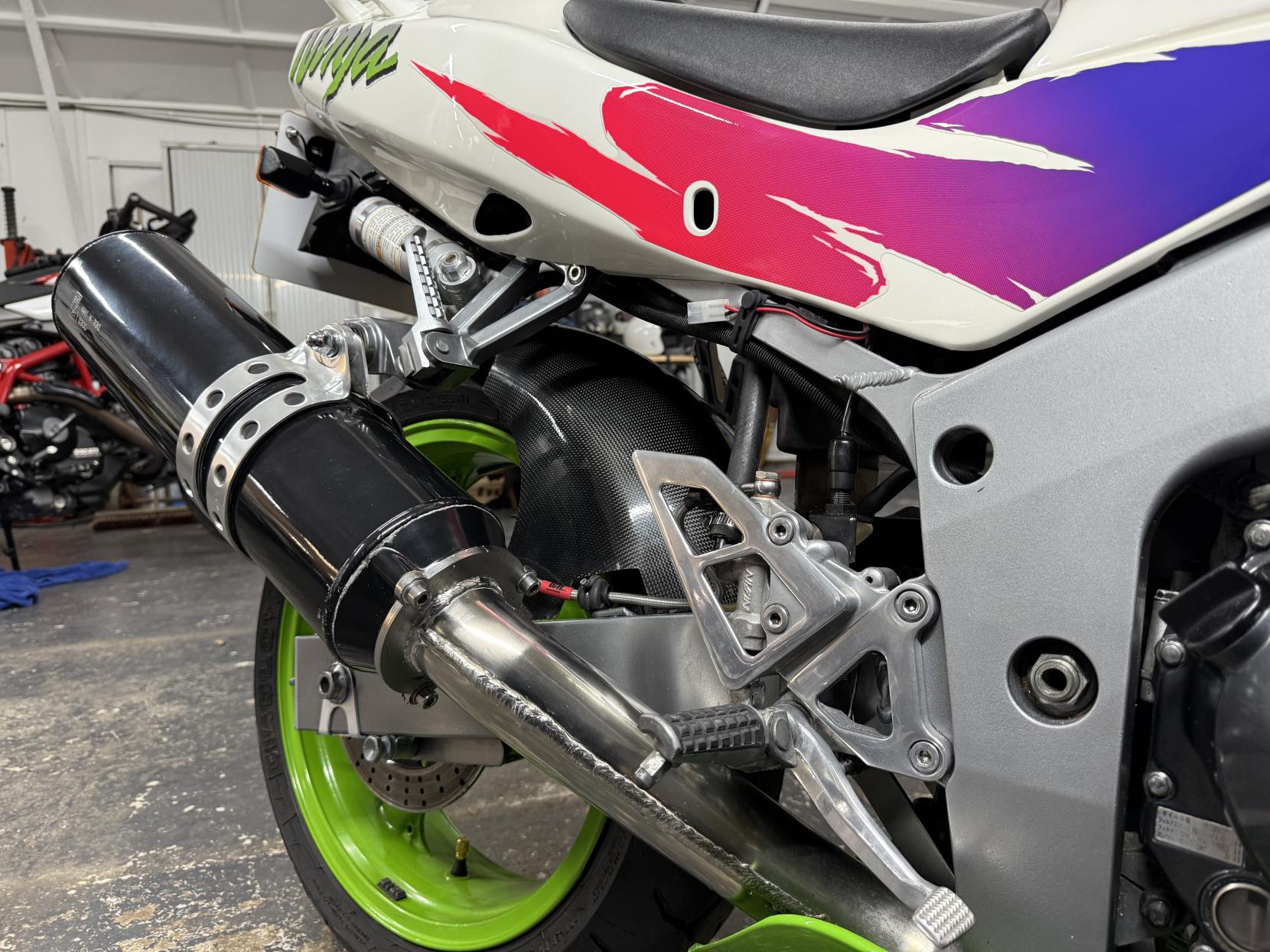 Kawasaki Ninja ZX-6R Super Sports (1996 - 2006)