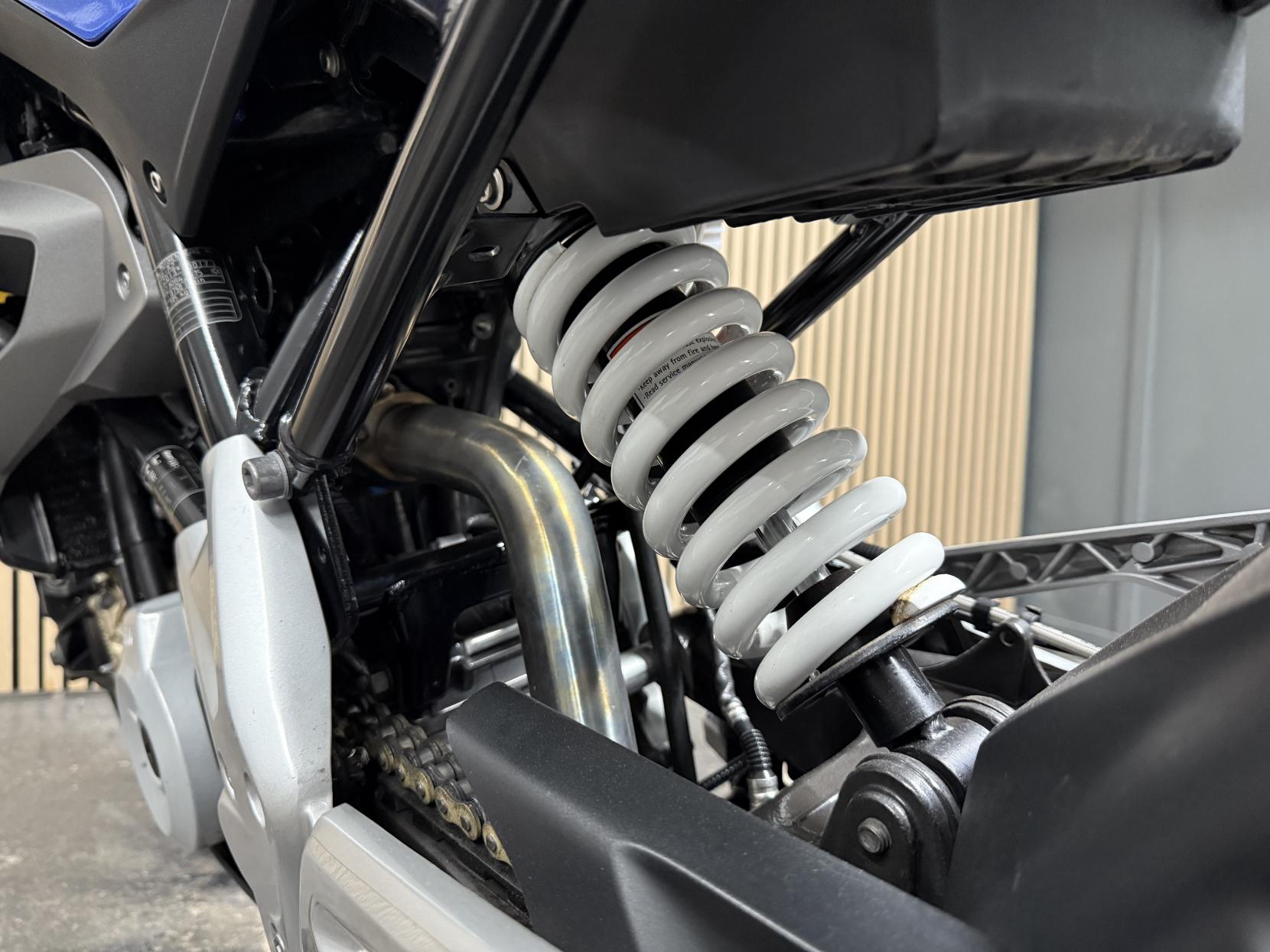 BMW G 310 R 310 Naked Petrol Manual Euro 4 (34 ps)