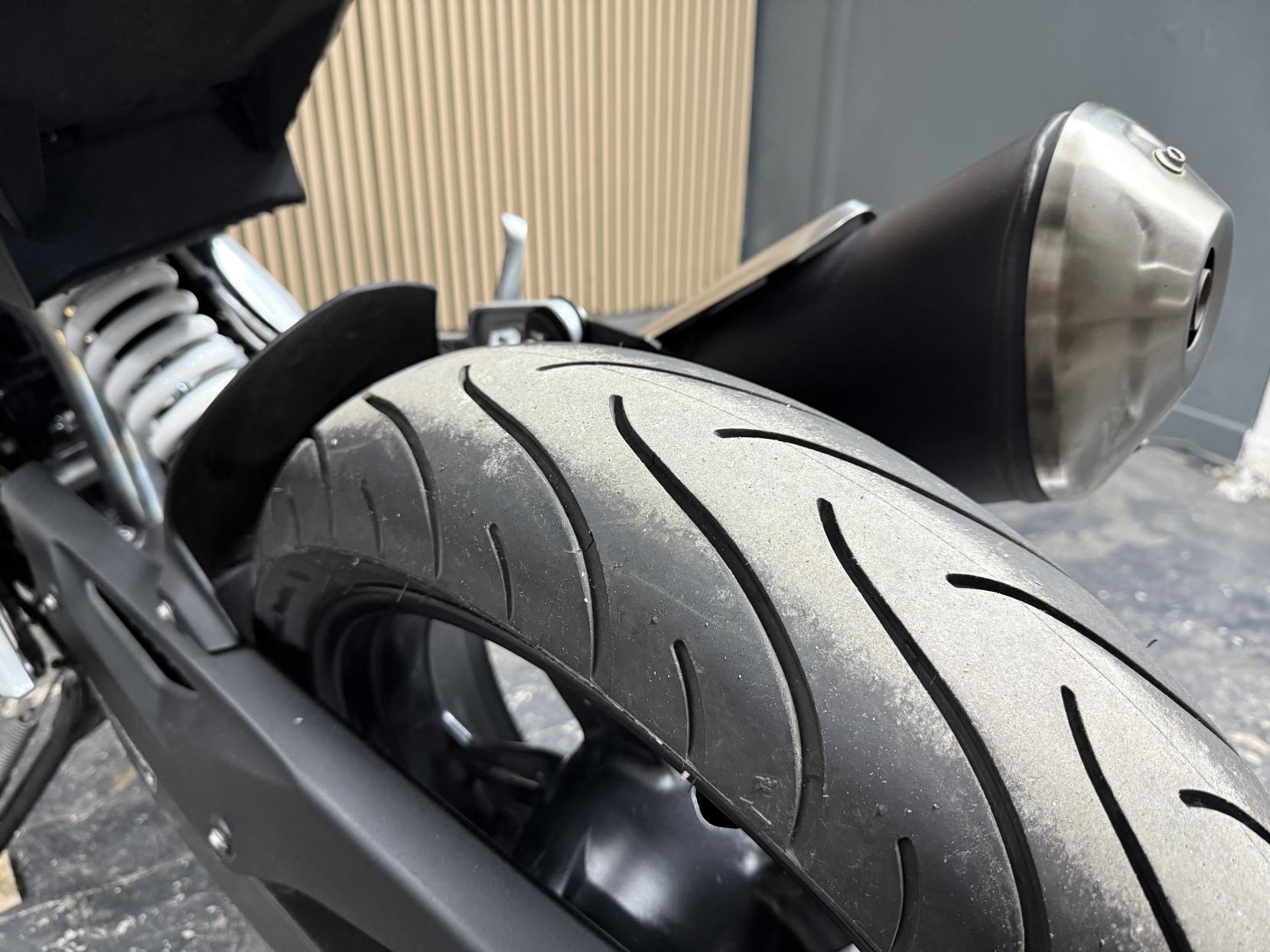 BMW G 310 R 310 Naked Petrol Manual Euro 4 (34 ps)