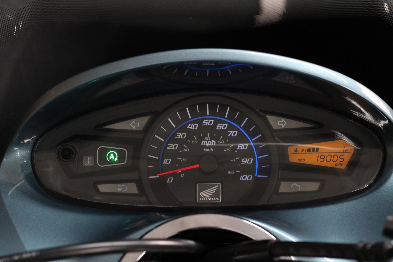 Honda PCX125 125 Scooter Petrol Automatic (12 ps)