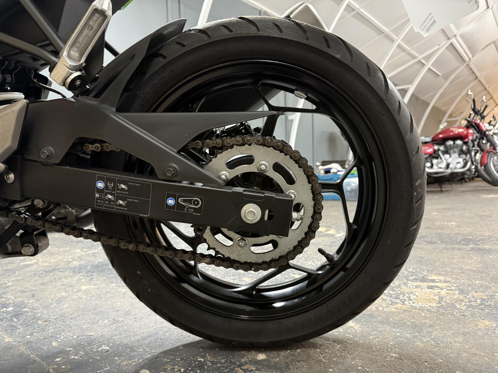 Kawasaki Ninja 250SL 250 Super Sports Petrol Manual (28 ps)