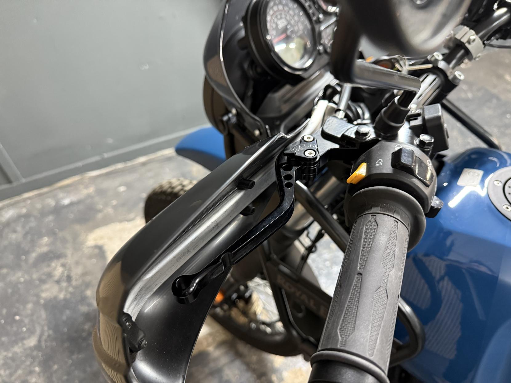 Royal Enfield Himalayan 411 411 Adventure Petrol Manual Euro 5 (24 ps)