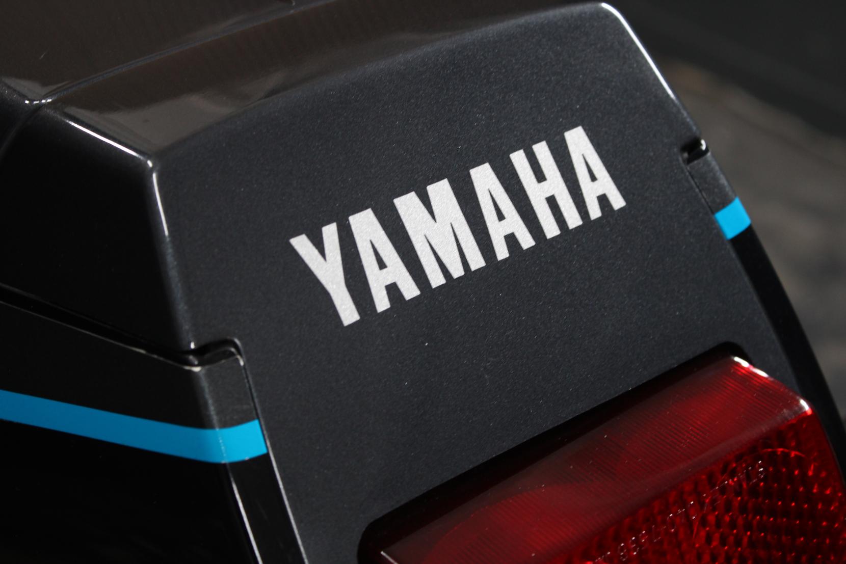 Yamaha FZR600 600 Sports Tourer (1989 - 1994)