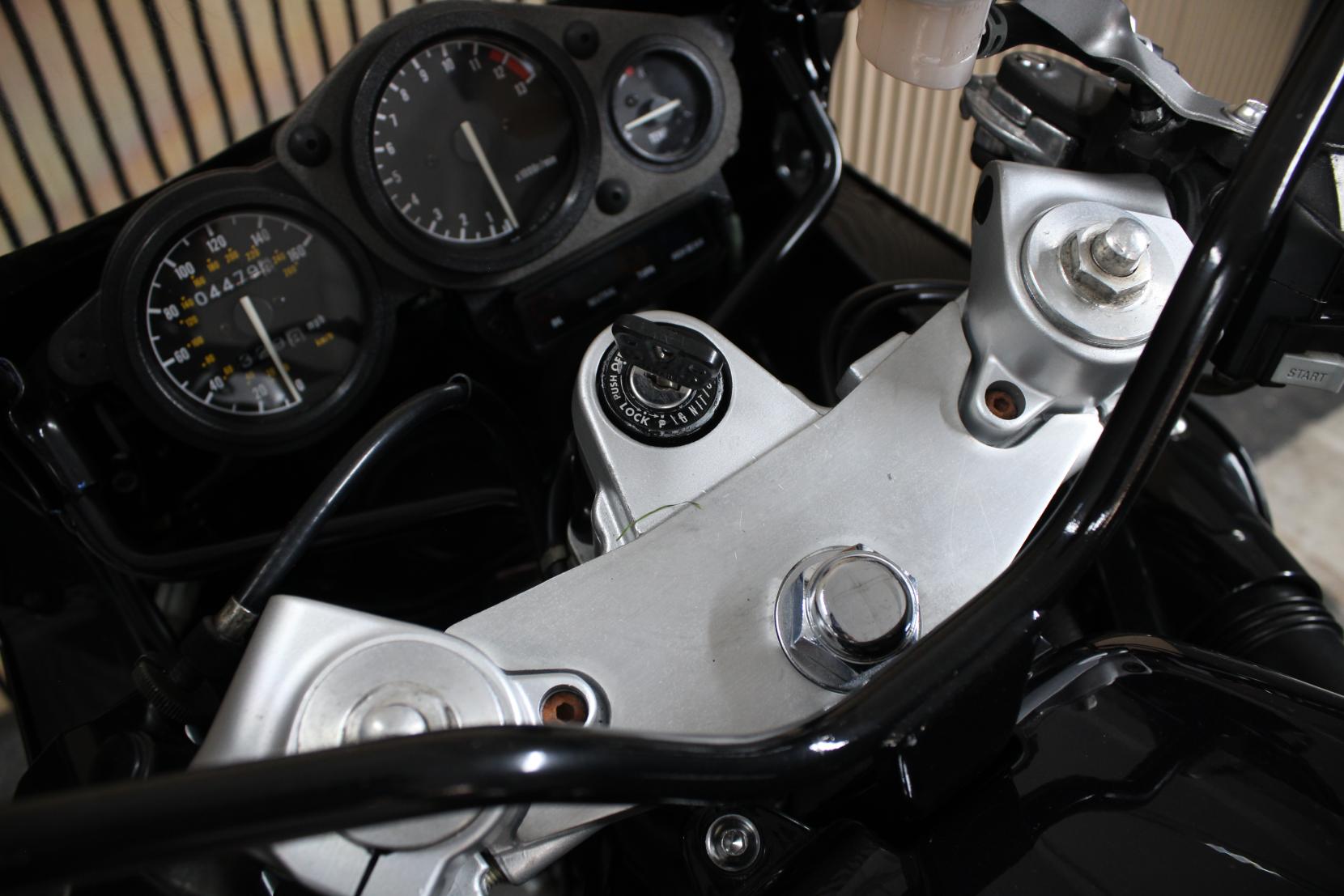 Yamaha FZR600 600 Sports Tourer (1989 - 1994)