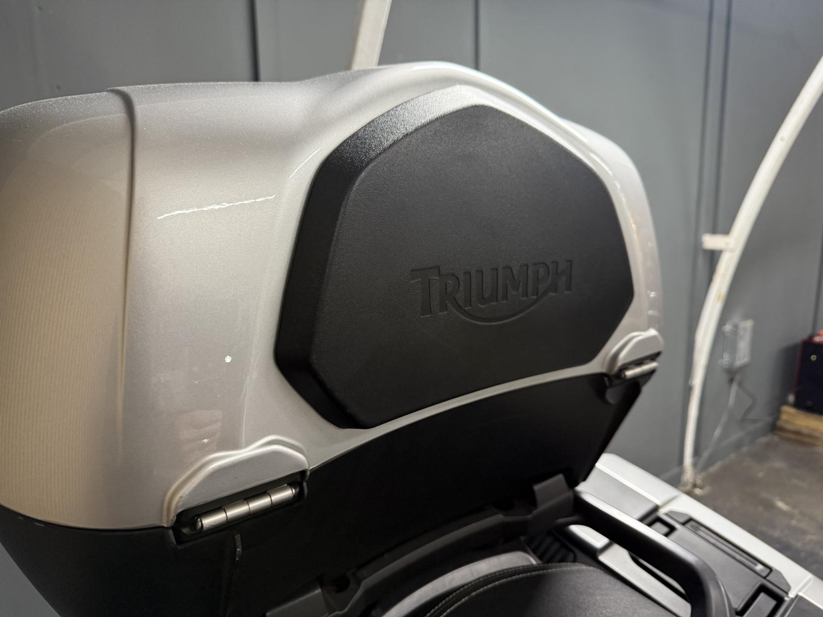 Triumph Sprint GT 1050 1050 ABS Sports Tourer Petrol Manual (126 ps)