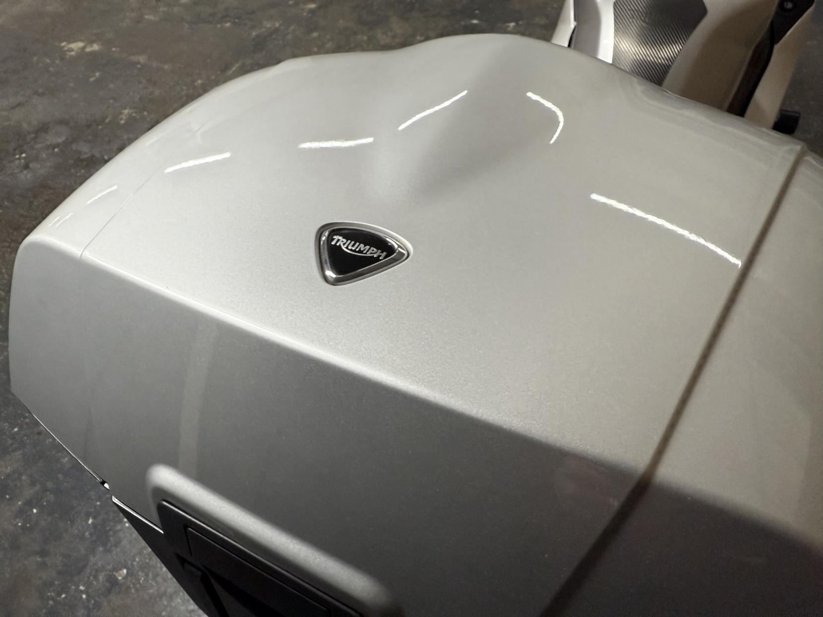 Triumph Sprint GT 1050 1050 ABS Sports Tourer Petrol Manual (126 ps)