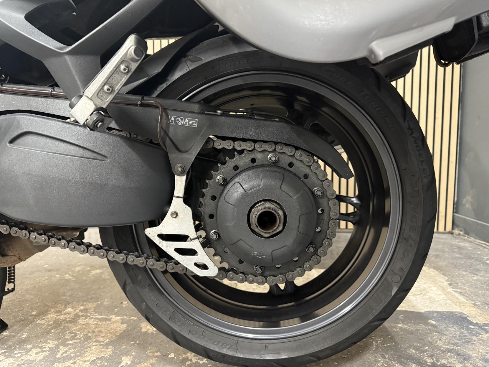 Triumph Sprint GT 1050 1050 ABS Sports Tourer Petrol Manual (126 ps)