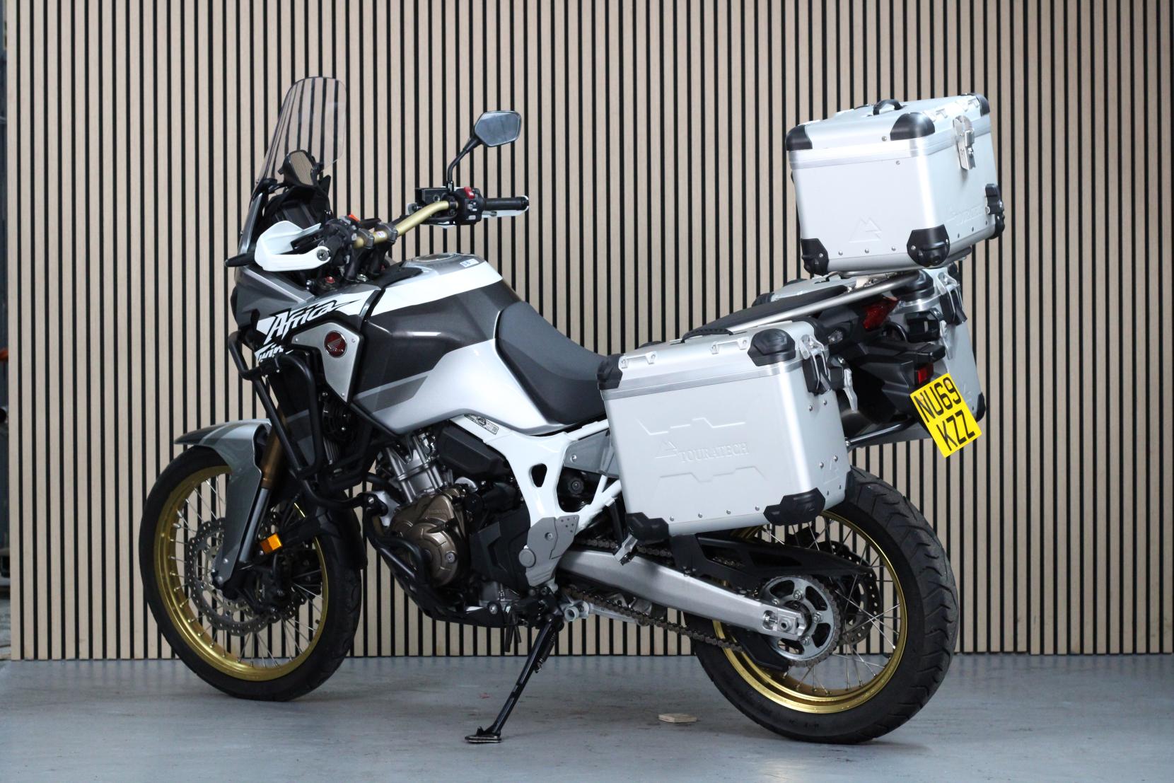 Honda CRF1000L Africa Twin 1000 Adventure Petrol Automatic Euro 4 (95 ps)