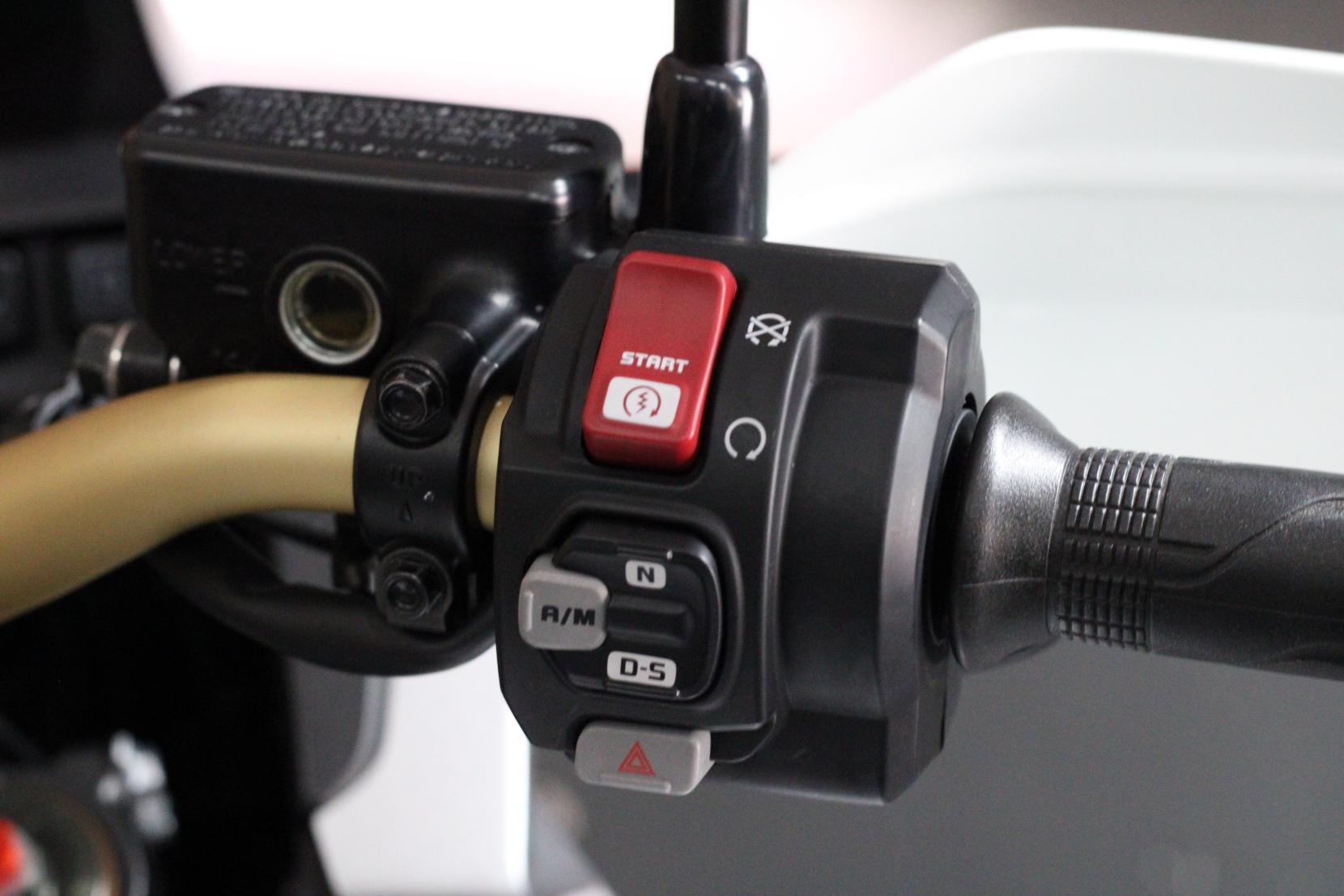 Honda CRF1000L Africa Twin 1000 Adventure Petrol Automatic Euro 4 (95 ps)