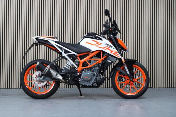 KTM 390 Duke 390 Naked Petrol Manual Euro 4 (43 ps)