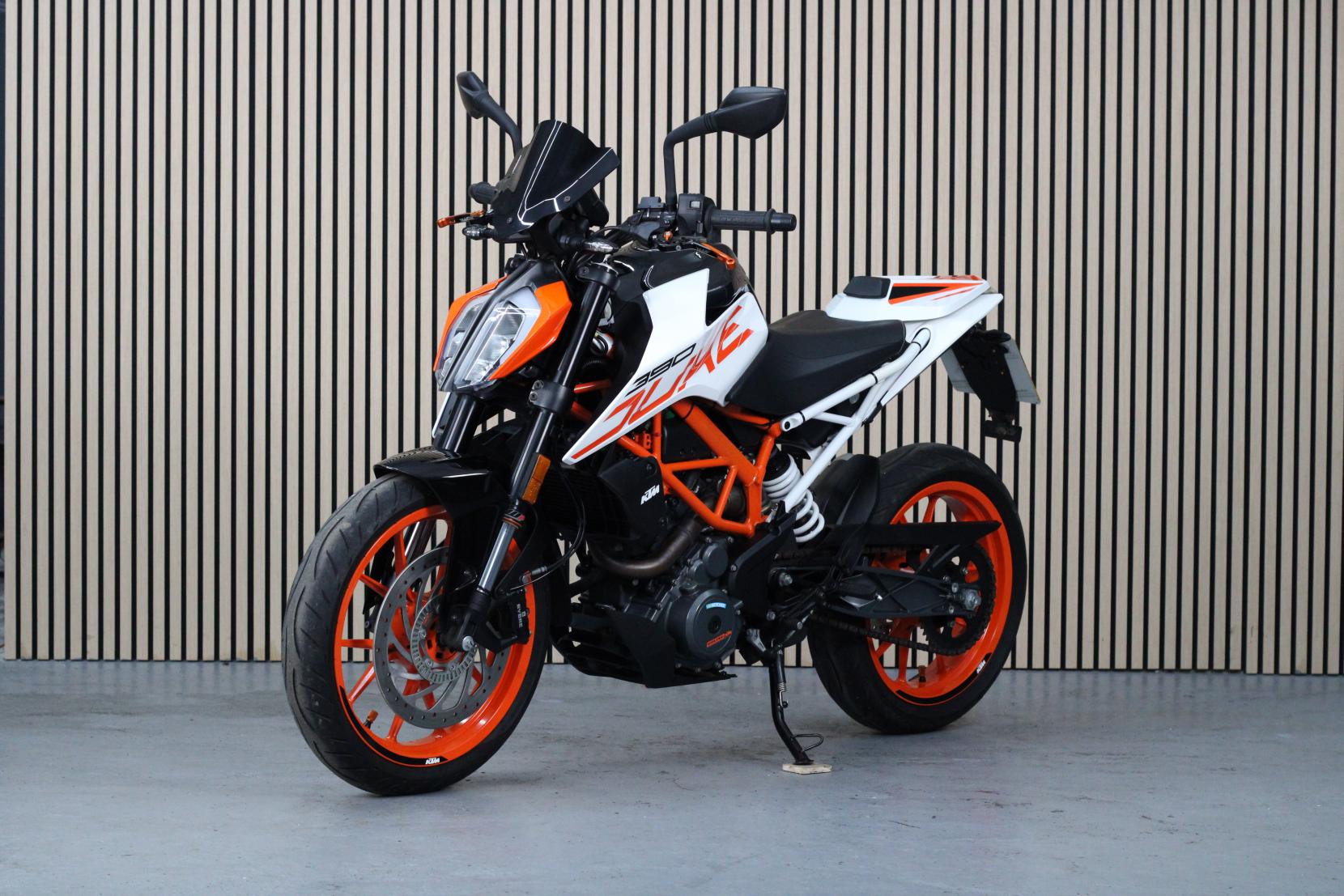 KTM 390 Duke 390 Naked Petrol Manual Euro 4 (43 ps)
