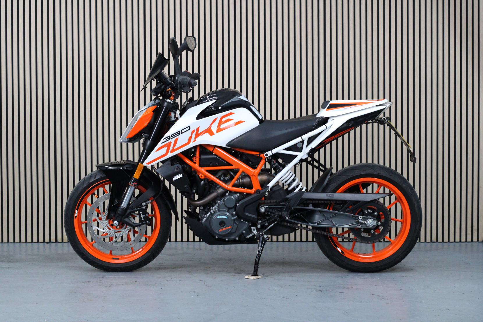 KTM 390 Duke 390 Naked Petrol Manual Euro 4 (43 ps)