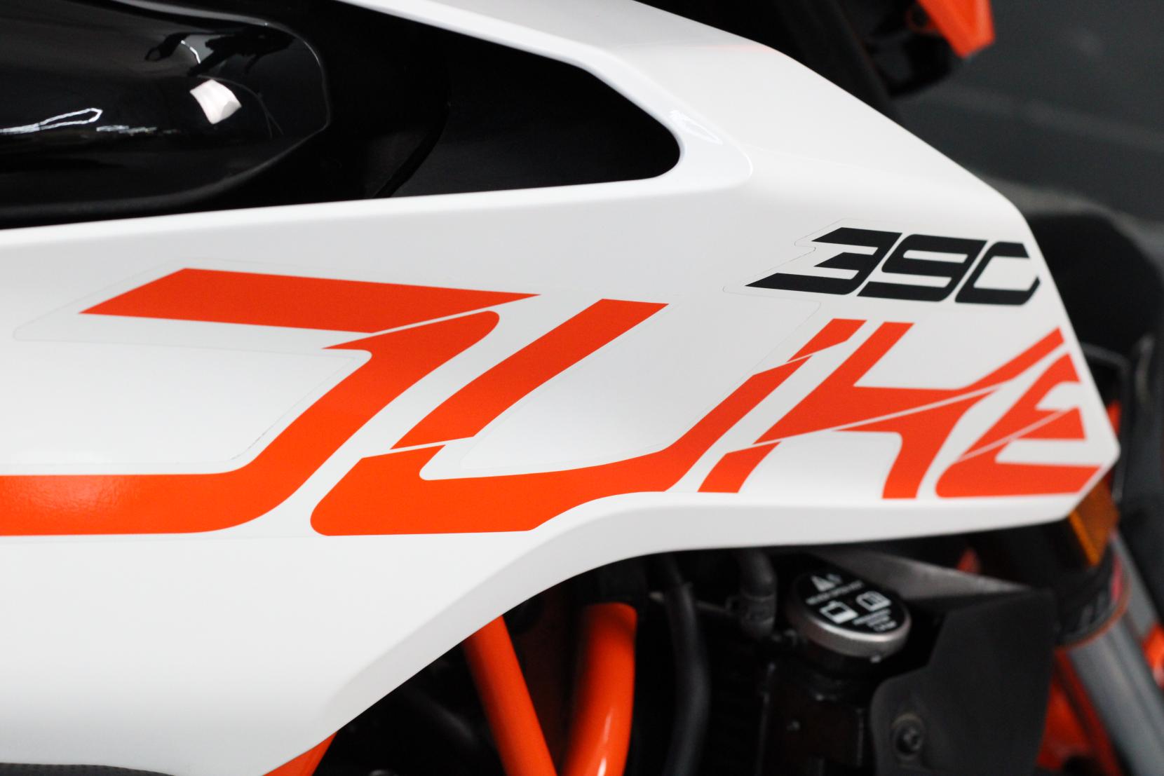 KTM 390 Duke 390 Naked Petrol Manual Euro 4 (43 ps)