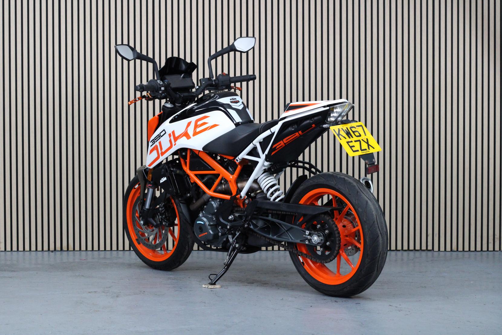 KTM 390 Duke 390 Naked Petrol Manual Euro 4 (43 ps)
