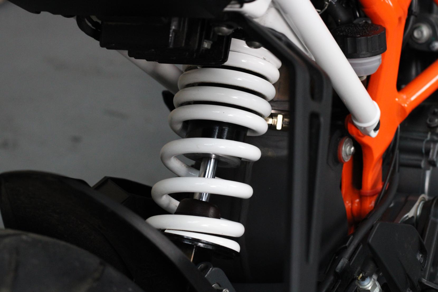 KTM 390 Duke 390 Naked Petrol Manual Euro 4 (43 ps)