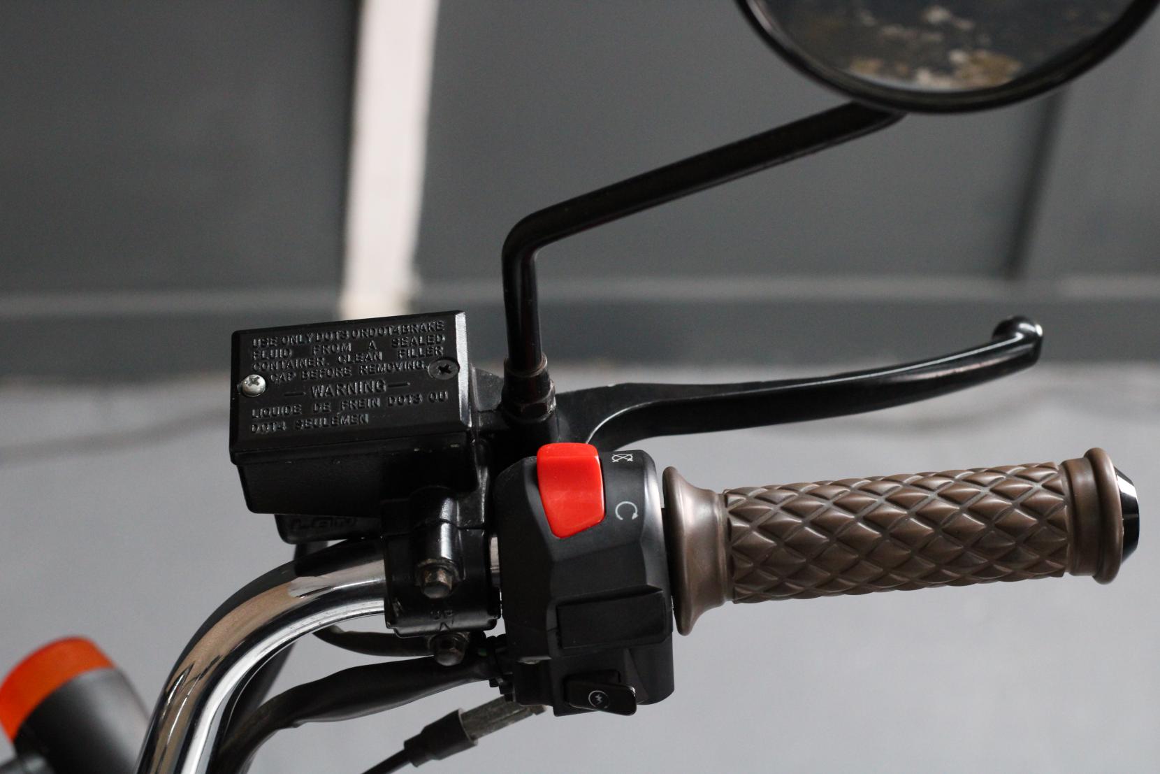 Mutt Mongrel 125 125 Roadster/Retro Petrol Manual O-Ring Euro 4 (12 ps)