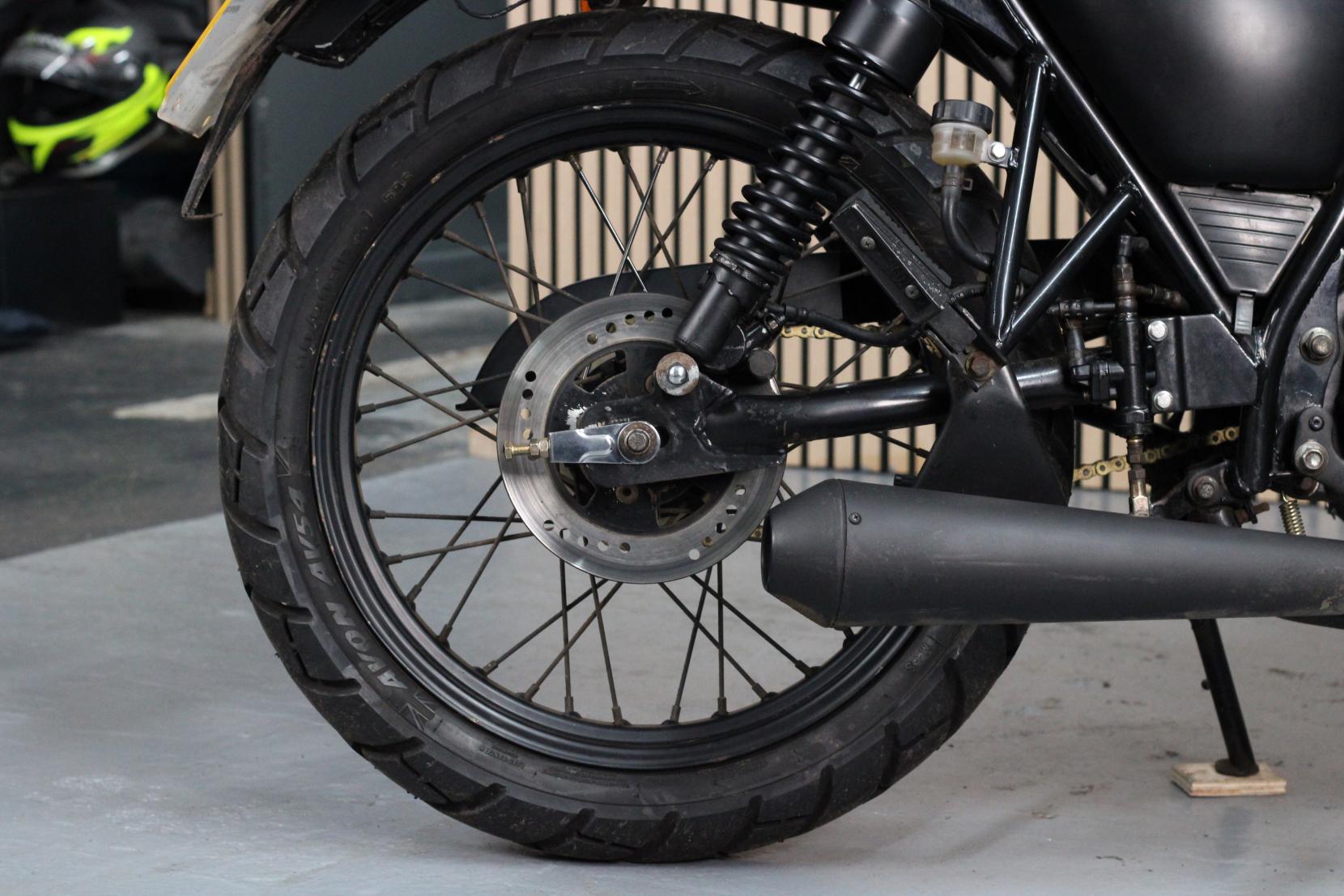 Mutt Mongrel 125 125 Roadster/Retro Petrol Manual O-Ring Euro 4 (12 ps)