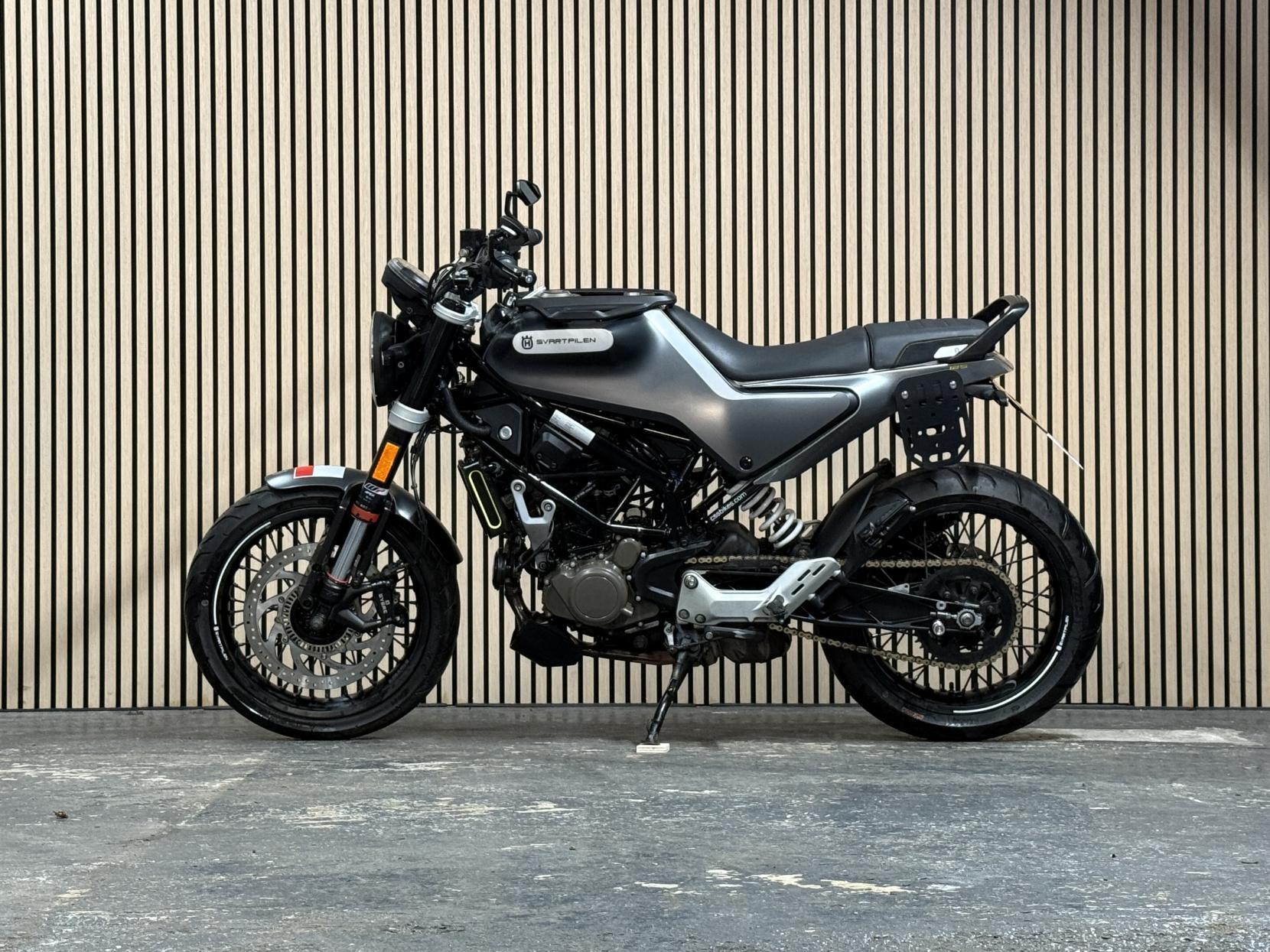 Husqvarna Svartpilen 125 125 Naked Petrol Manual Euro 5 (15 ps)