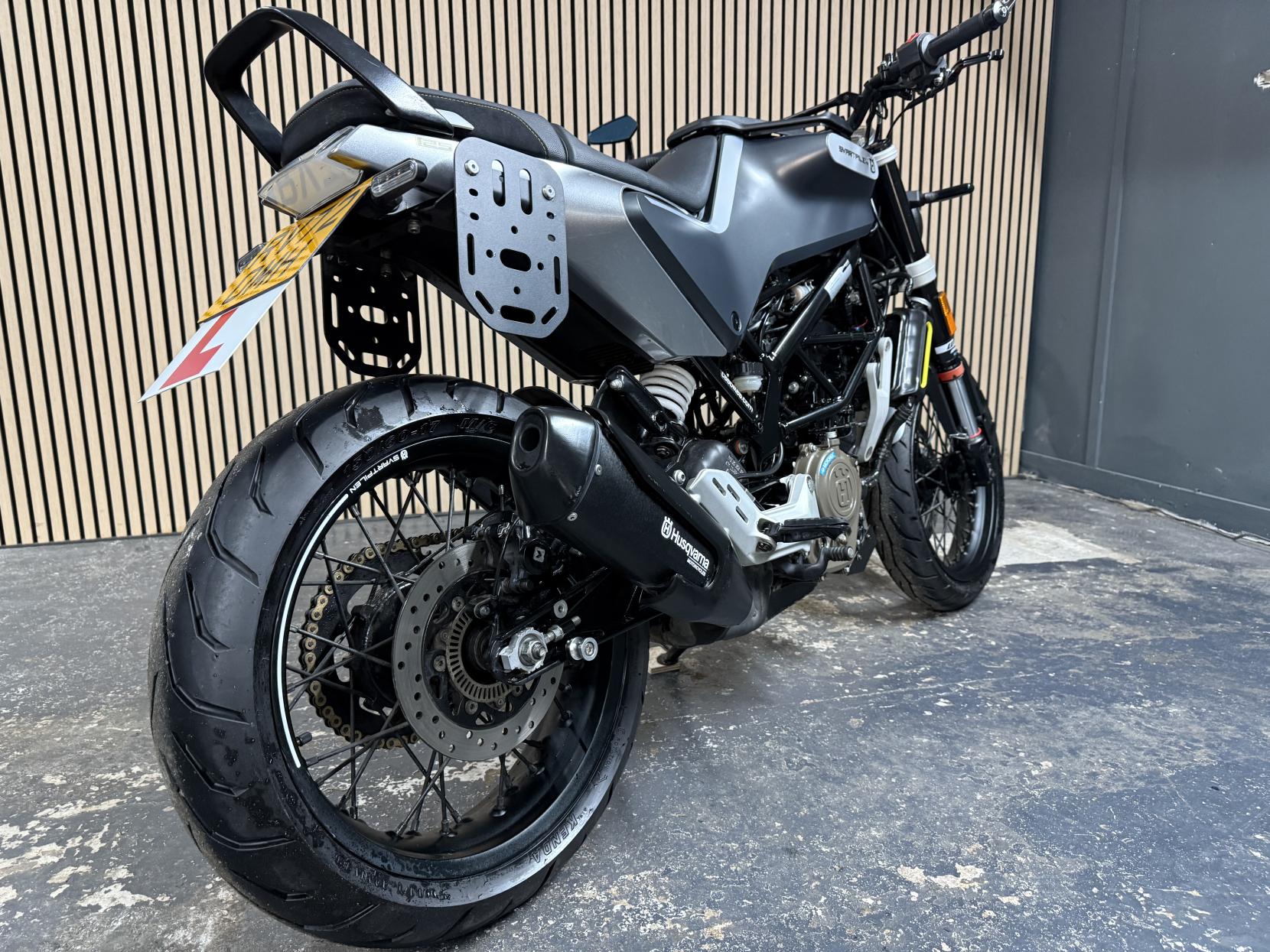 Husqvarna Svartpilen 125 125 Naked Petrol Manual Euro 5 (15 ps)