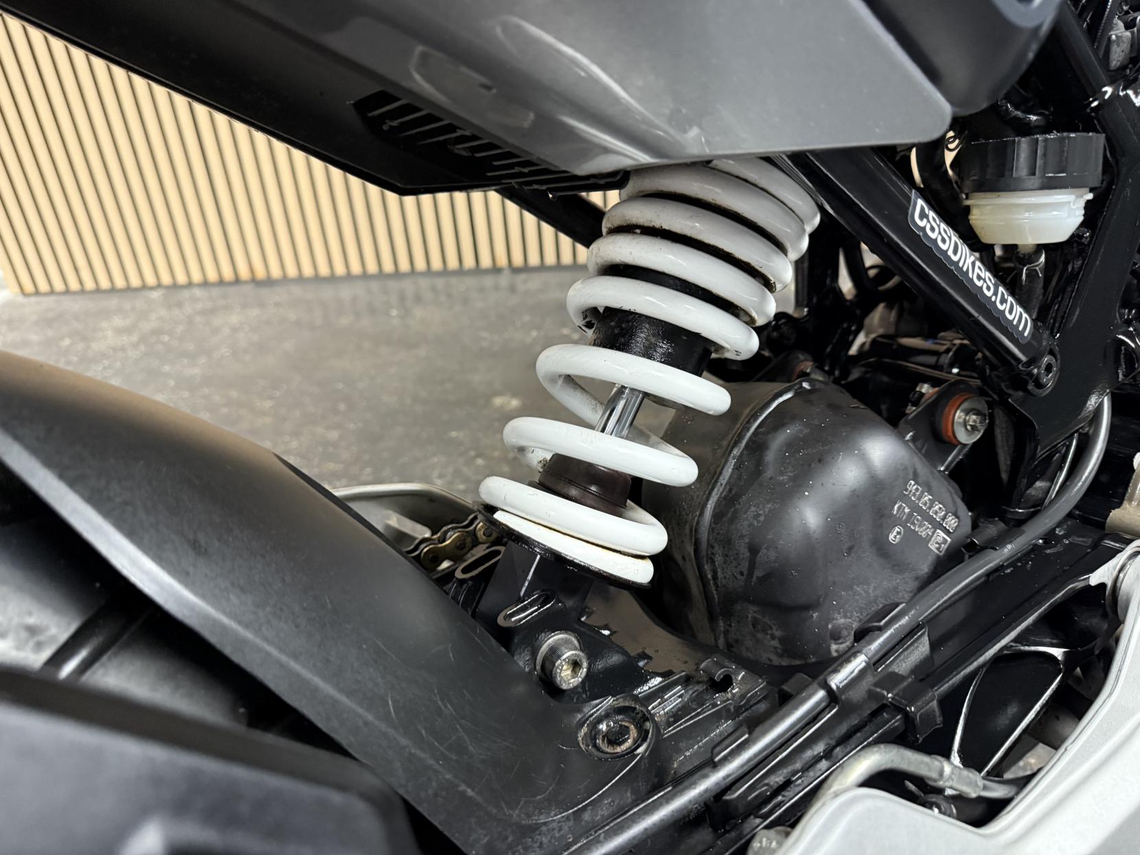 Husqvarna Svartpilen 125 125 Naked Petrol Manual Euro 5 (15 ps)