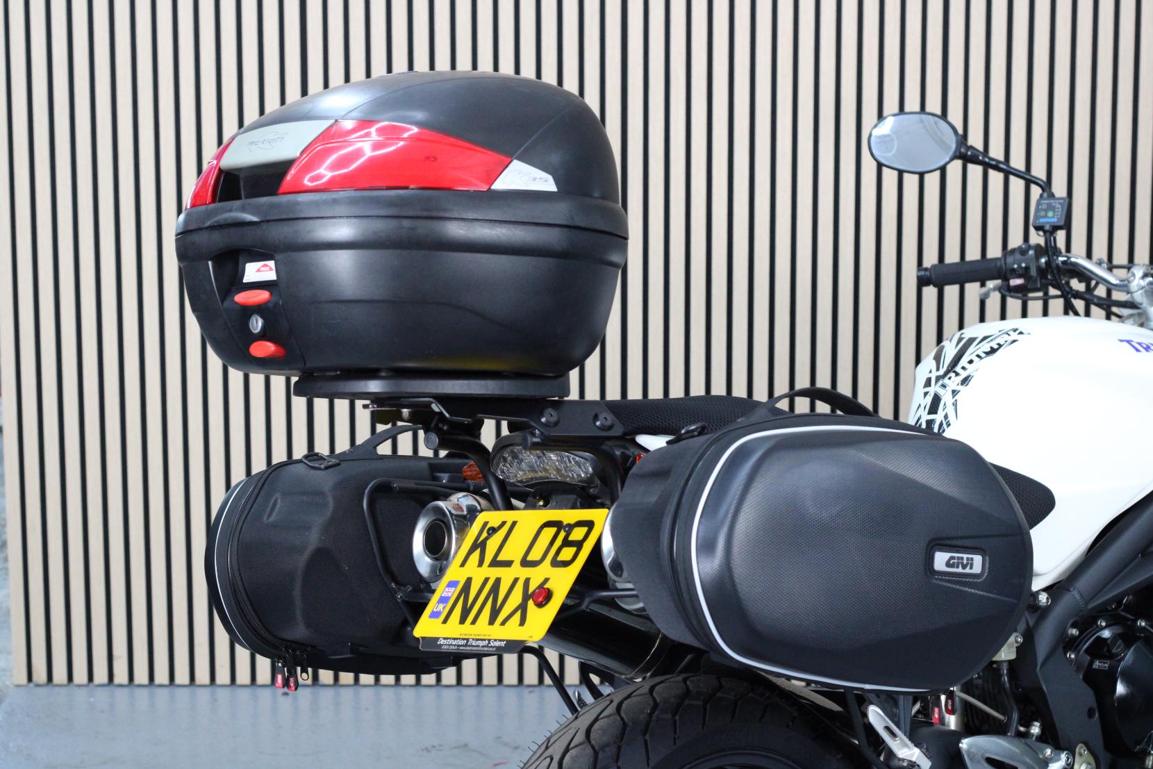 Triumph Street Triple 675 675 Naked Petrol Manual (106 ps)