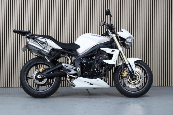 Triumph Street Triple 675 675 Naked Petrol Manual (106 ps)