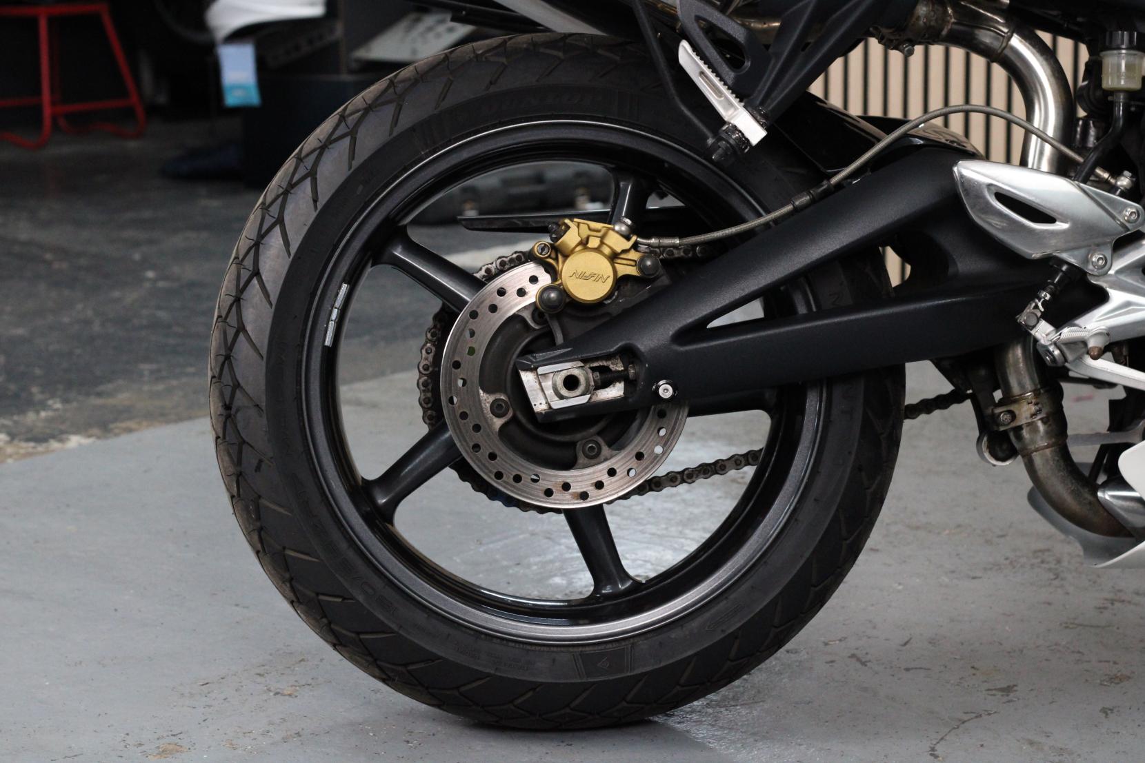 Triumph Street Triple 675 675 Naked Petrol Manual (106 ps)