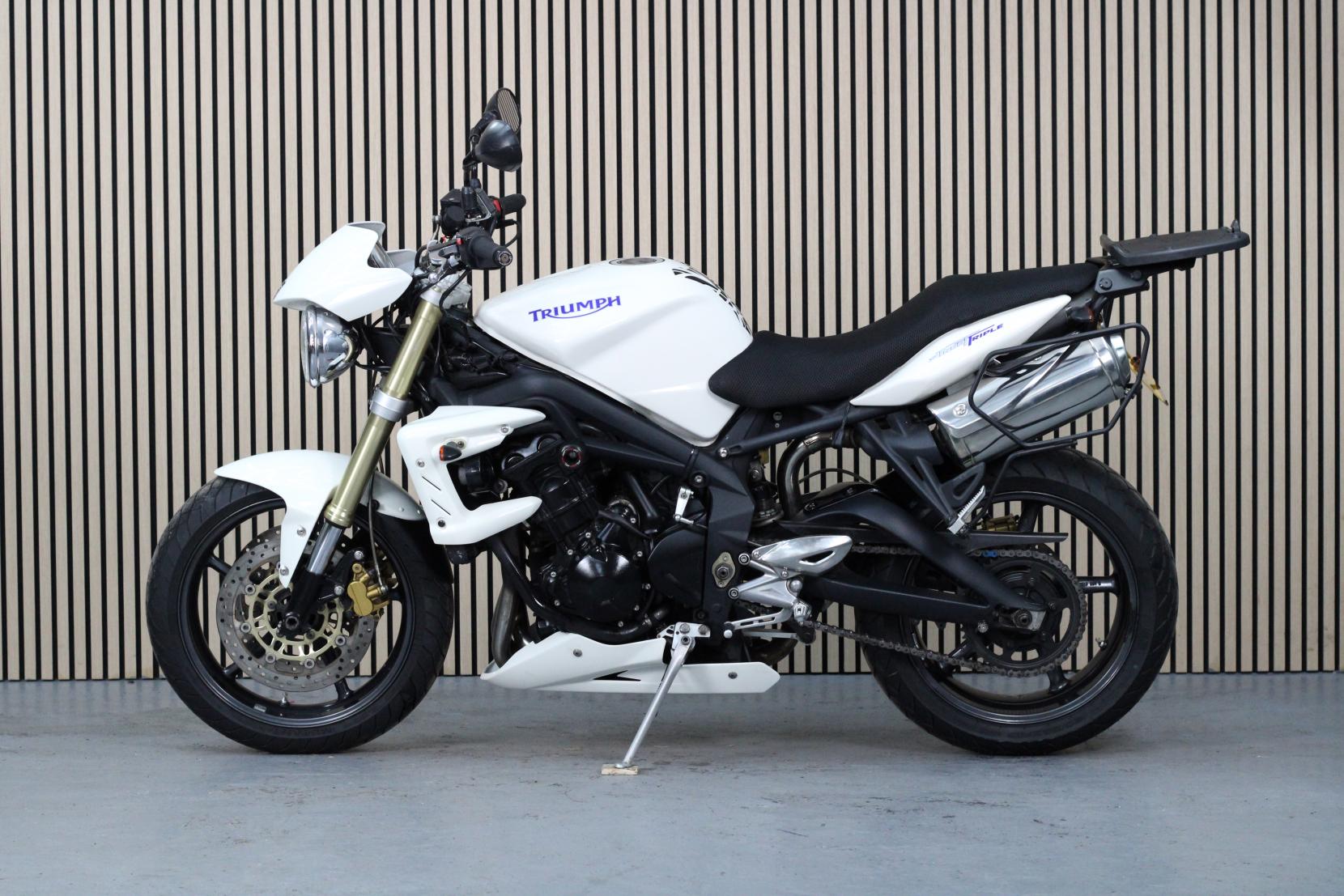 Triumph Street Triple 675 675 Naked Petrol Manual (106 ps)