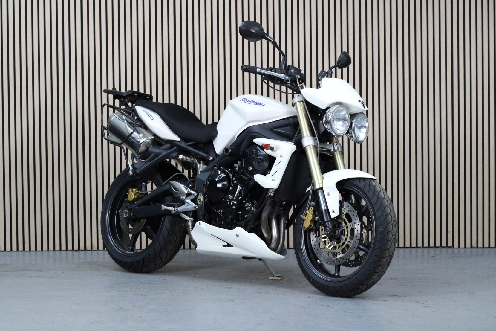 Triumph Street Triple 675 675 Naked Petrol Manual (106 ps)