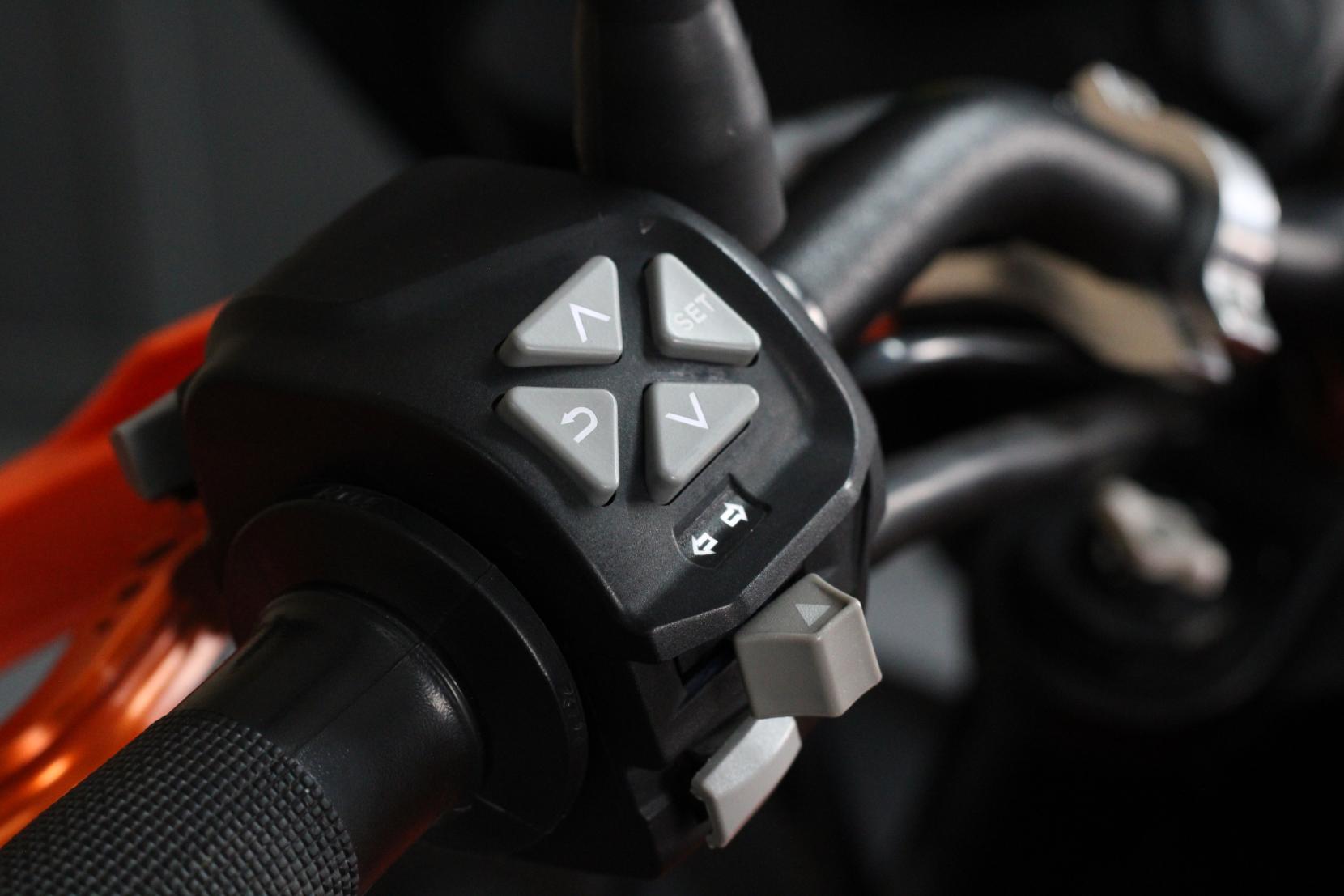 KTM 390 Adventure 390 Adventure Petrol Manual X-Ring Euro 5 (43 ps)