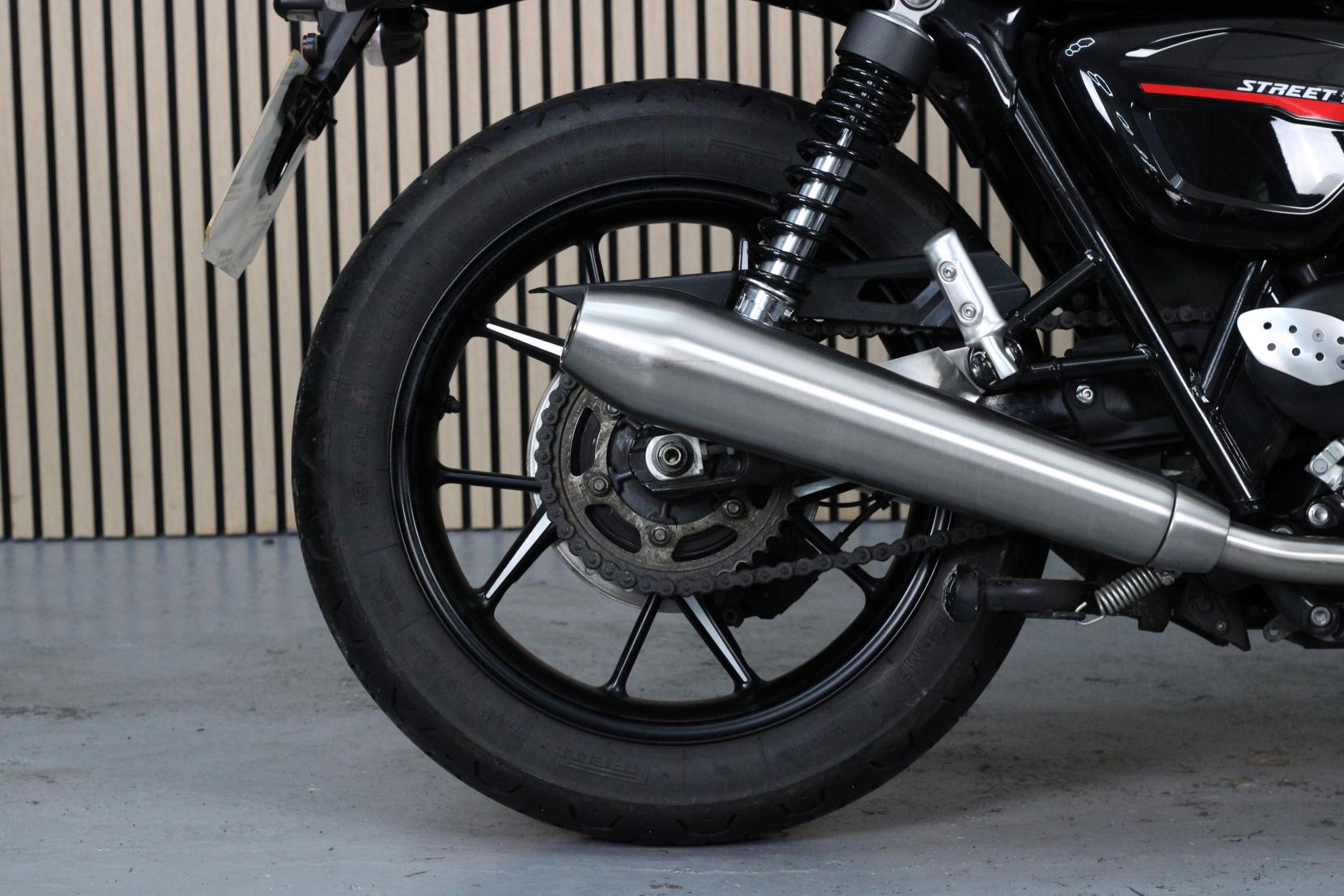 Triumph Street Twin 900 Roadster/Retro Petrol Manual Euro 4 (65 ps)