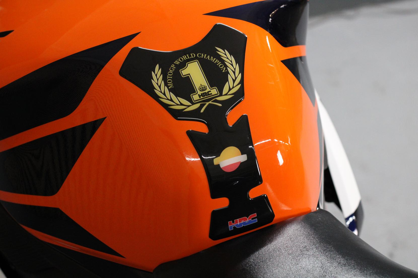 Honda CBR1000RR Fireblade 1000cc 2004