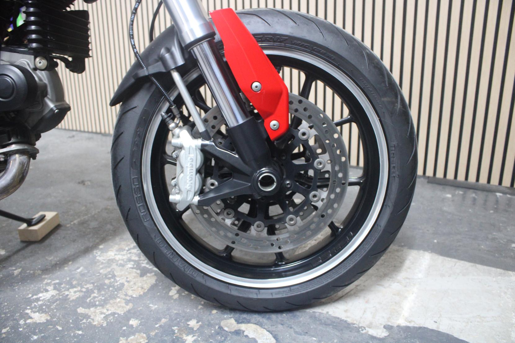 Ducati Hypermotard 796 803