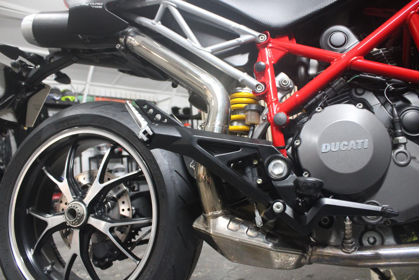 Ducati Hypermotard 796 803