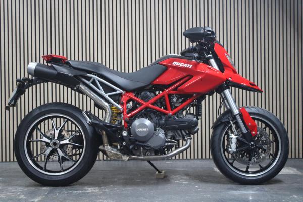 Ducati Hypermotard 796 803